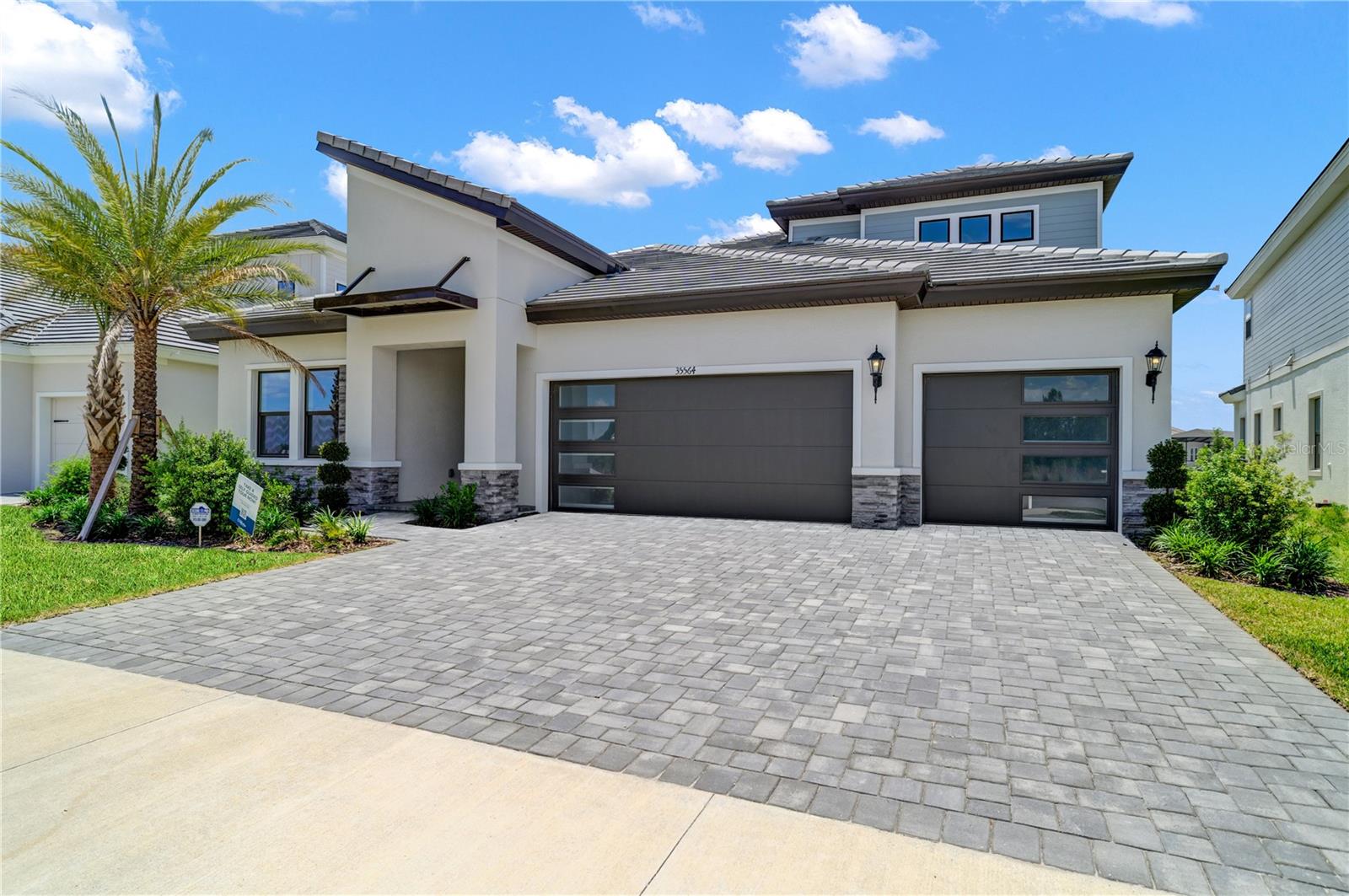 35564 Big Hawk Dr Property Photo 1