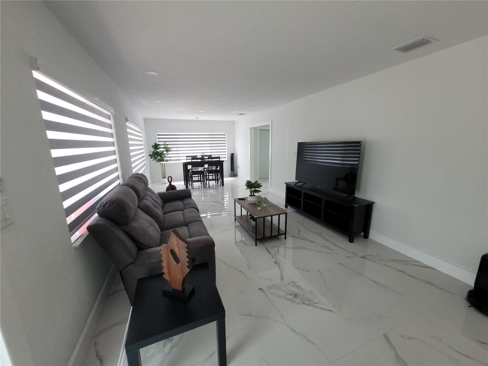 105 Forest Park Ave Property Photo 4