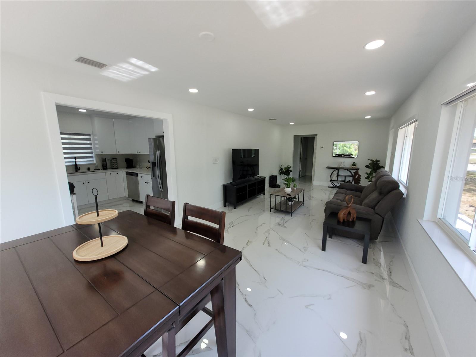 105 Forest Park Ave Property Photo 8