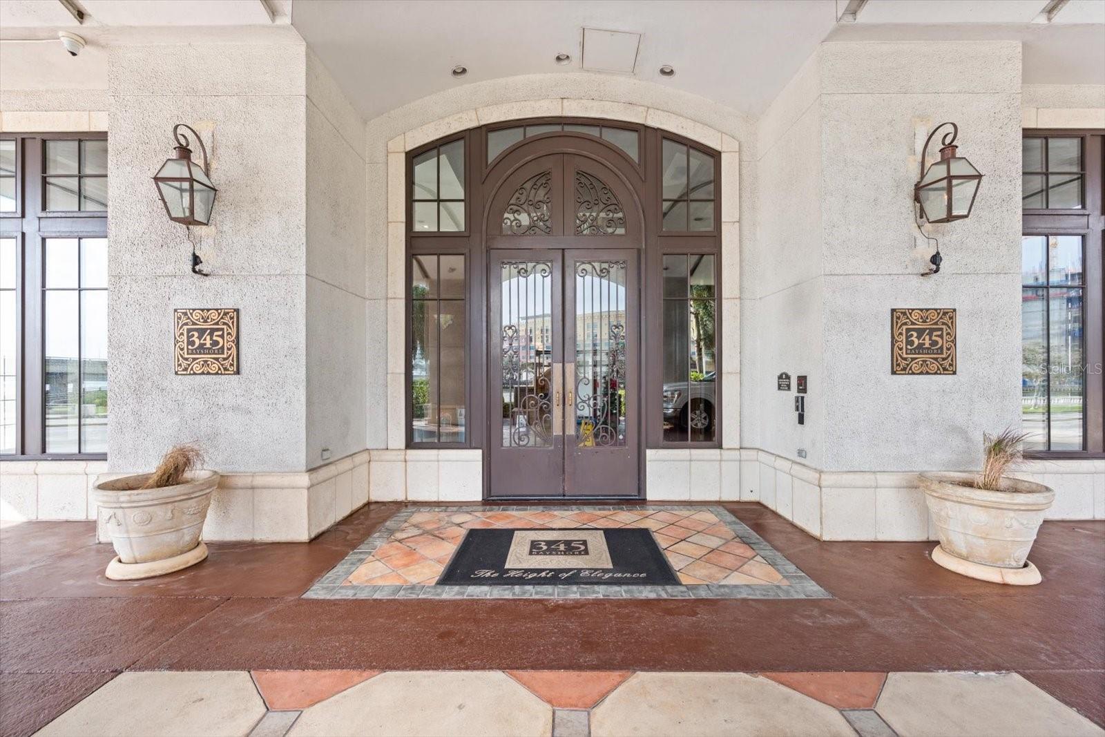 345 Bayshore Blvd #706 Property Photo 3
