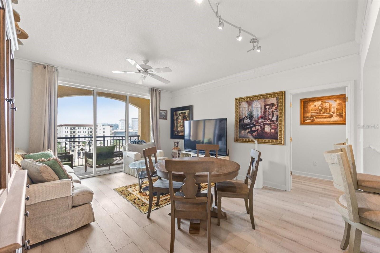 345 Bayshore Blvd #706 Property Photo 5