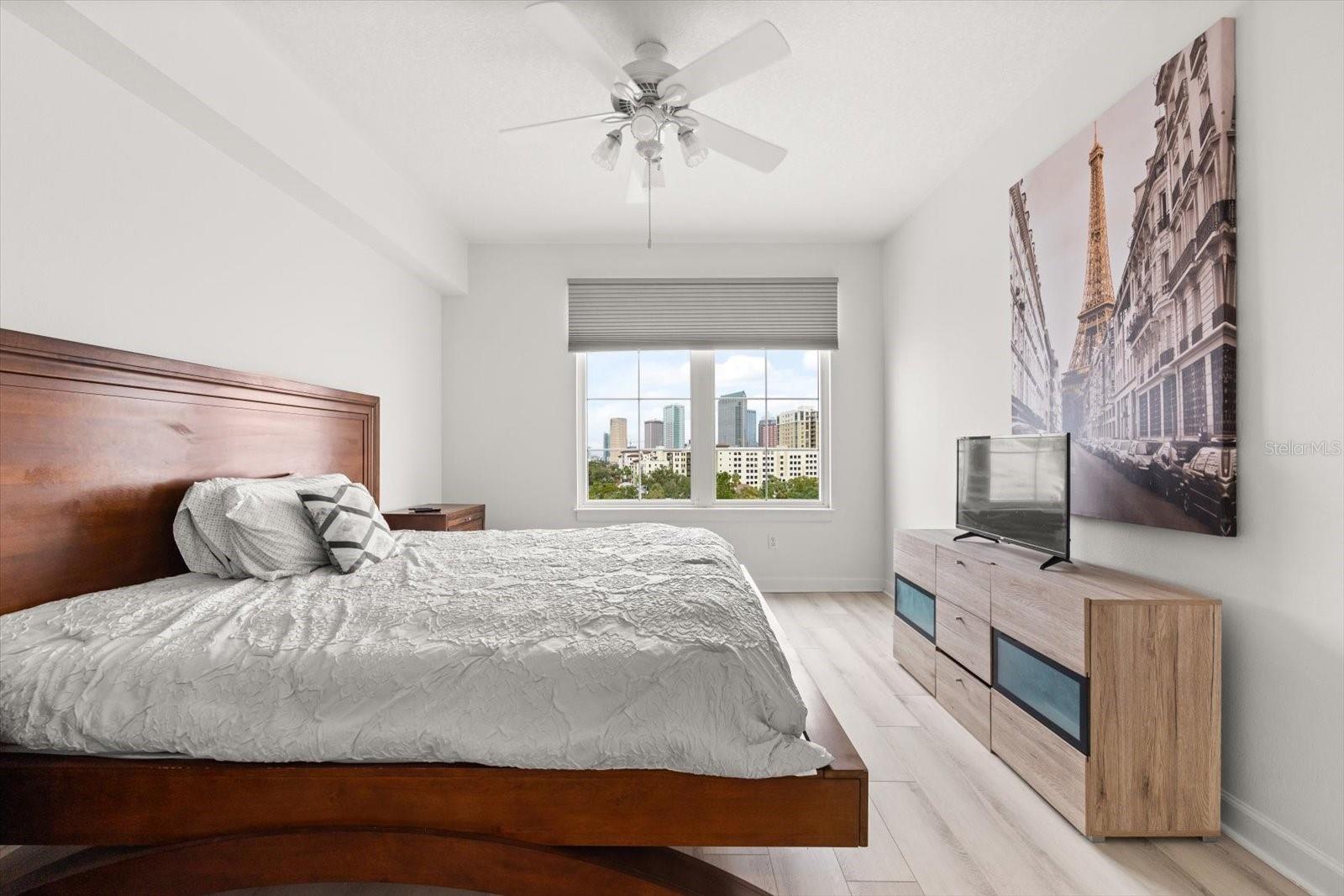 345 Bayshore Blvd #706 Property Photo 16