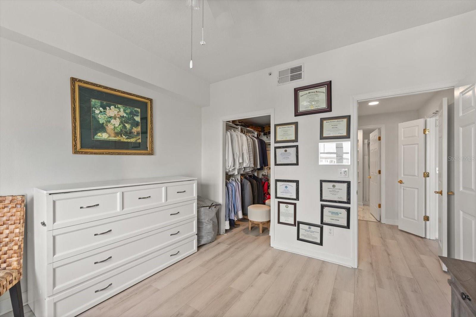 345 Bayshore Blvd #706 Property Photo 21