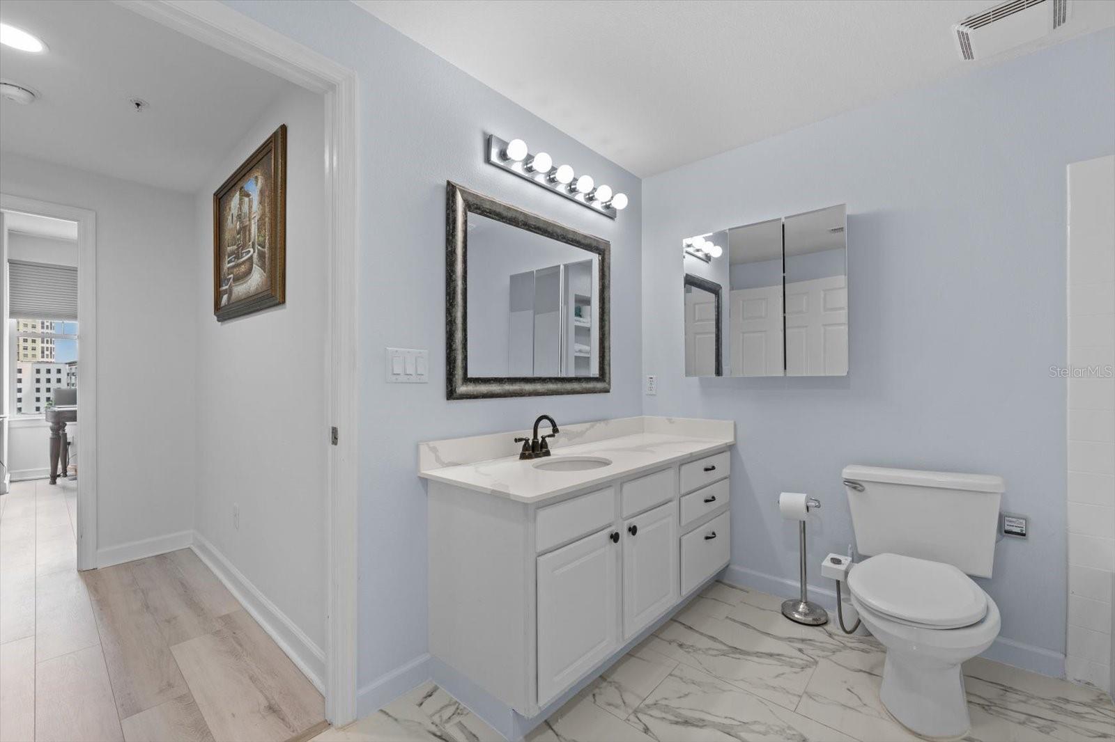 345 Bayshore Blvd #706 Property Photo 25