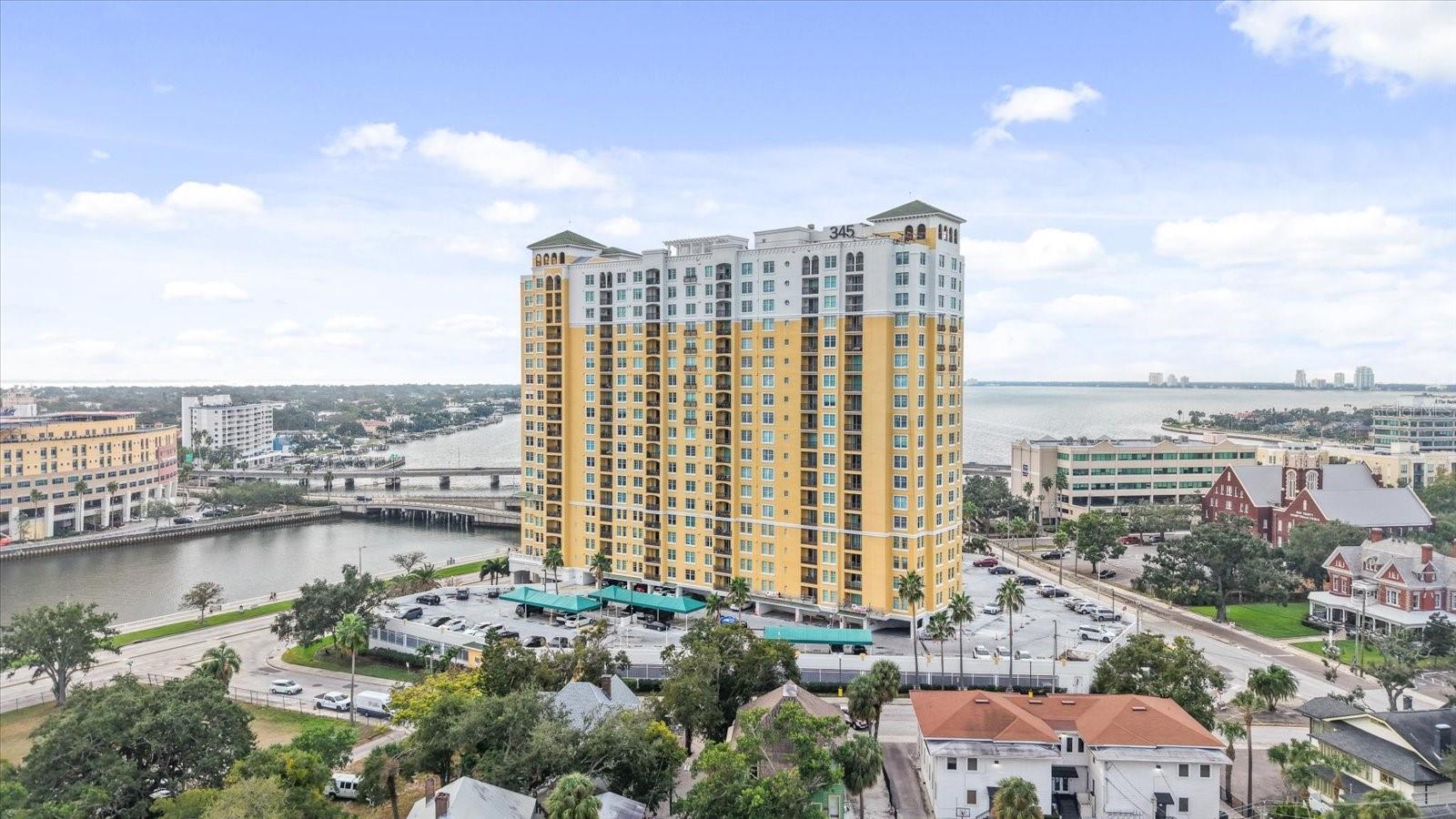 345 Bayshore Blvd #706 Property Photo 39