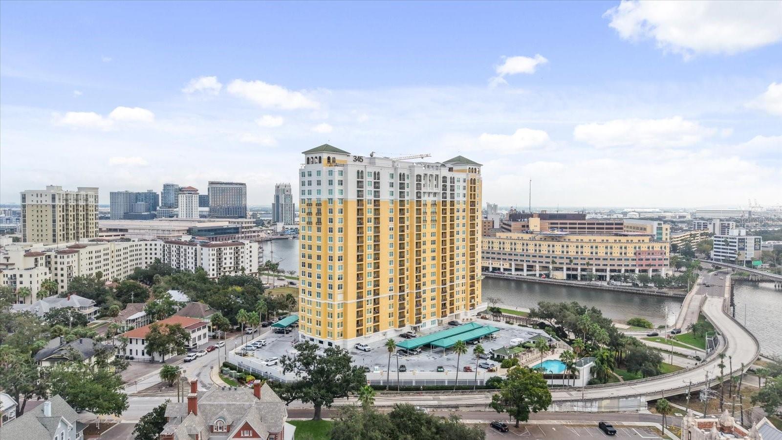 345 Bayshore Blvd #706 Property Photo 40