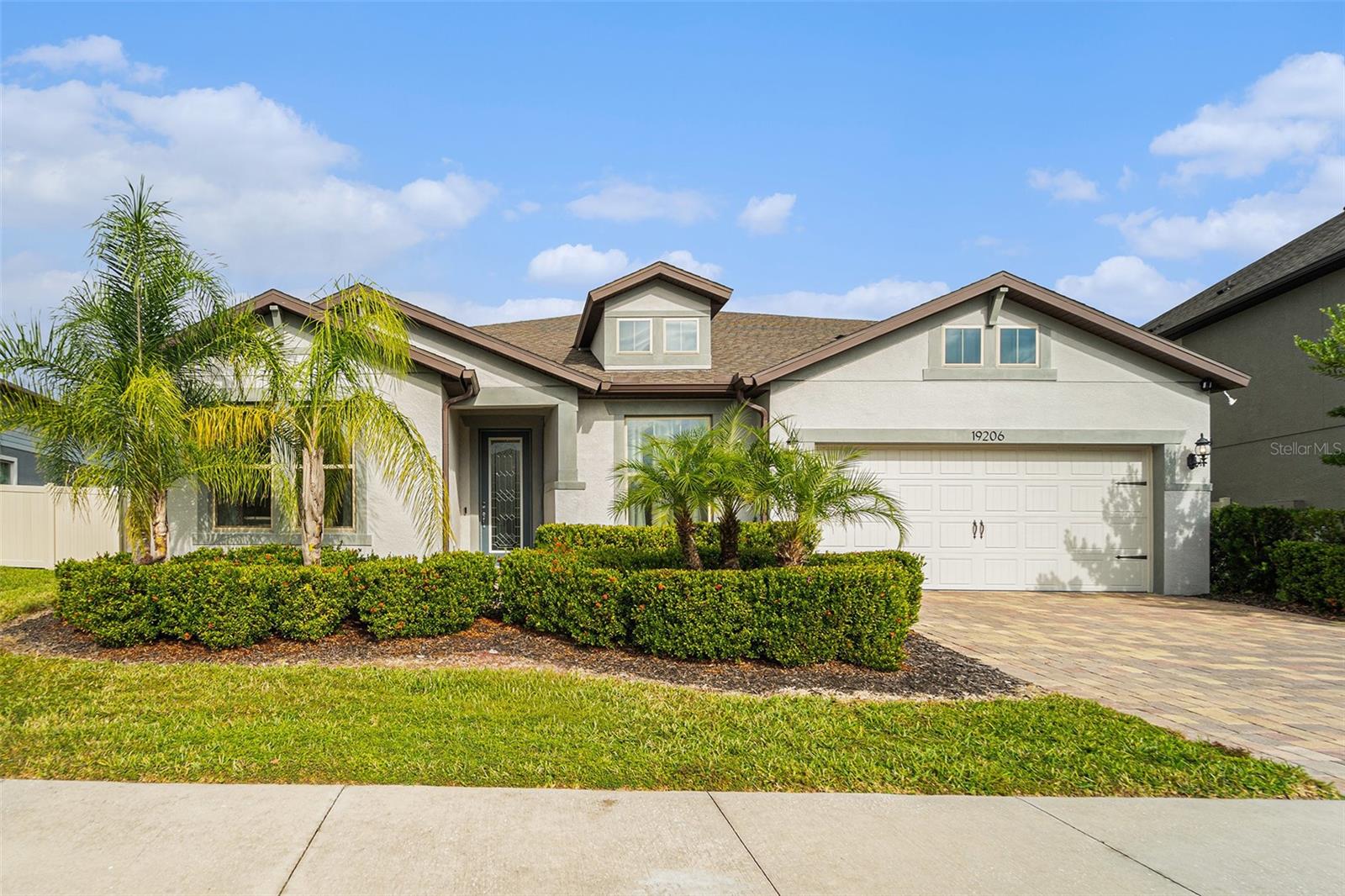 19206 Briarbrook Dr Property Photo 1