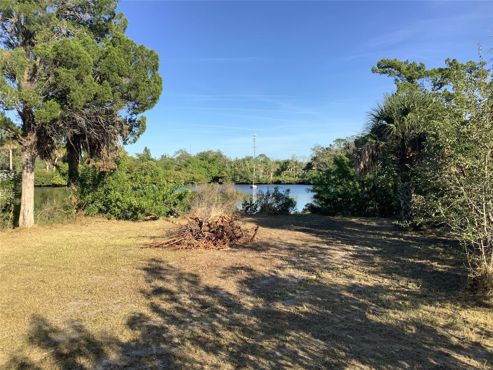 14144 Pine St Property Photo 3