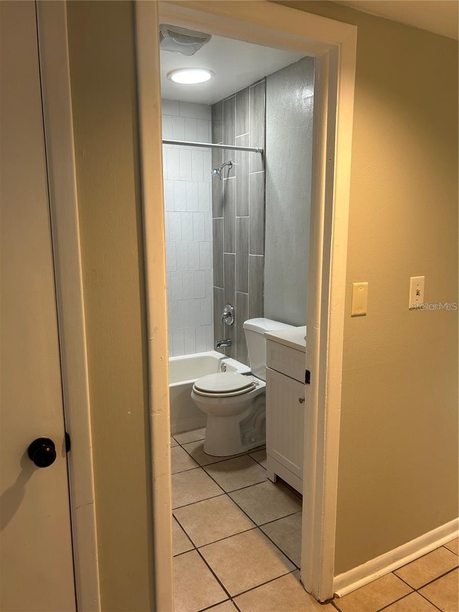 232 Beverly Blvd Property Photo 23