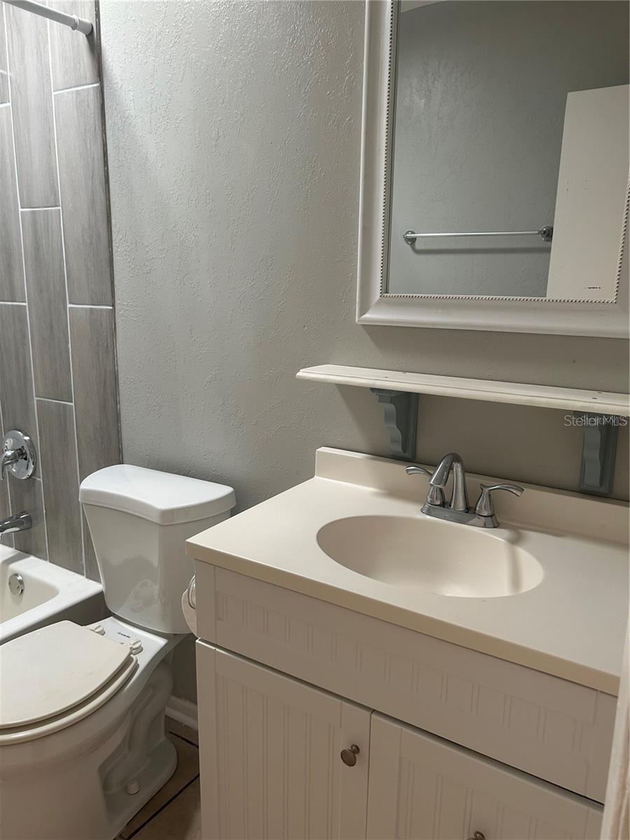 232 Beverly Blvd Property Photo 24