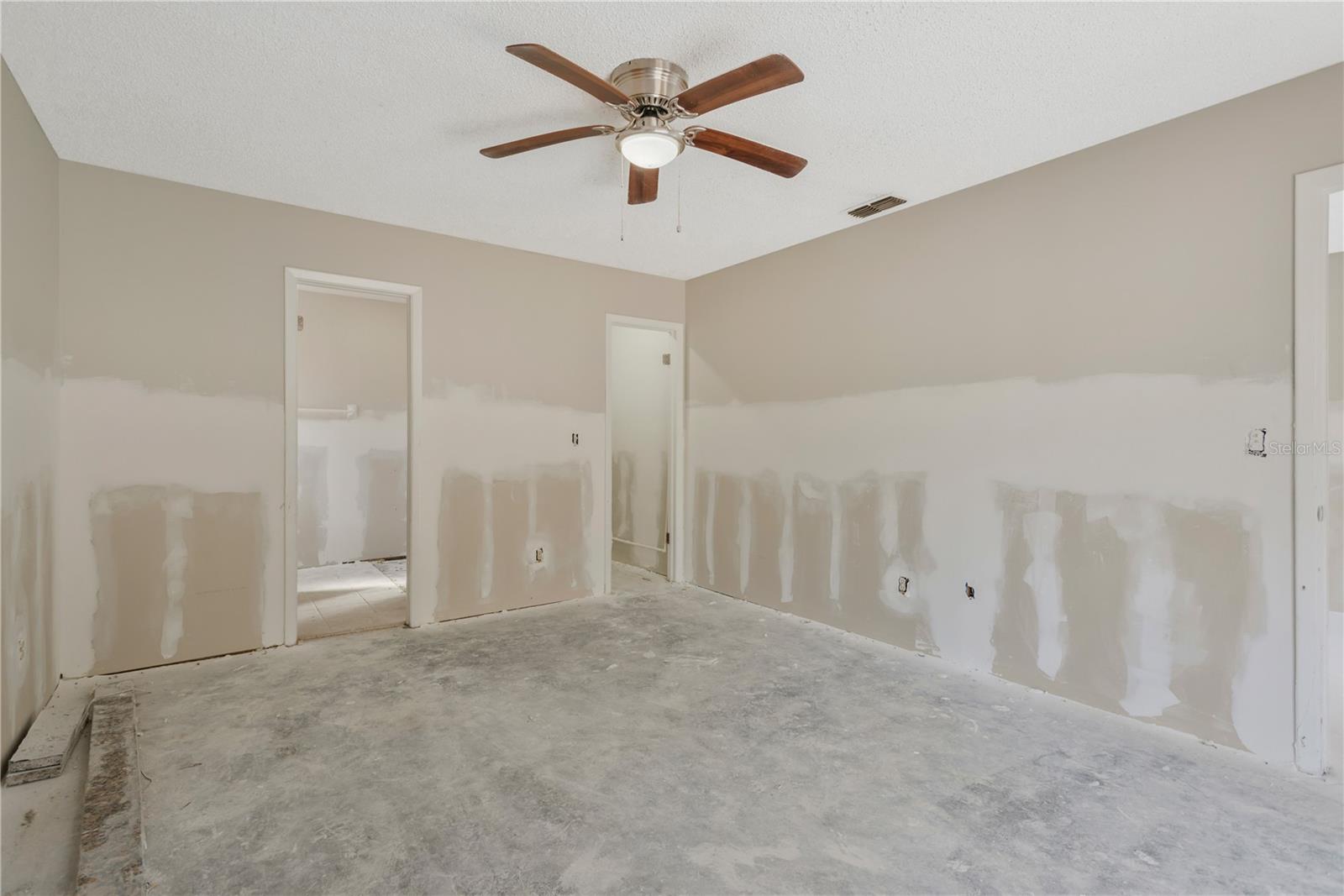 6507 Manila Palm Way Property Photo 6
