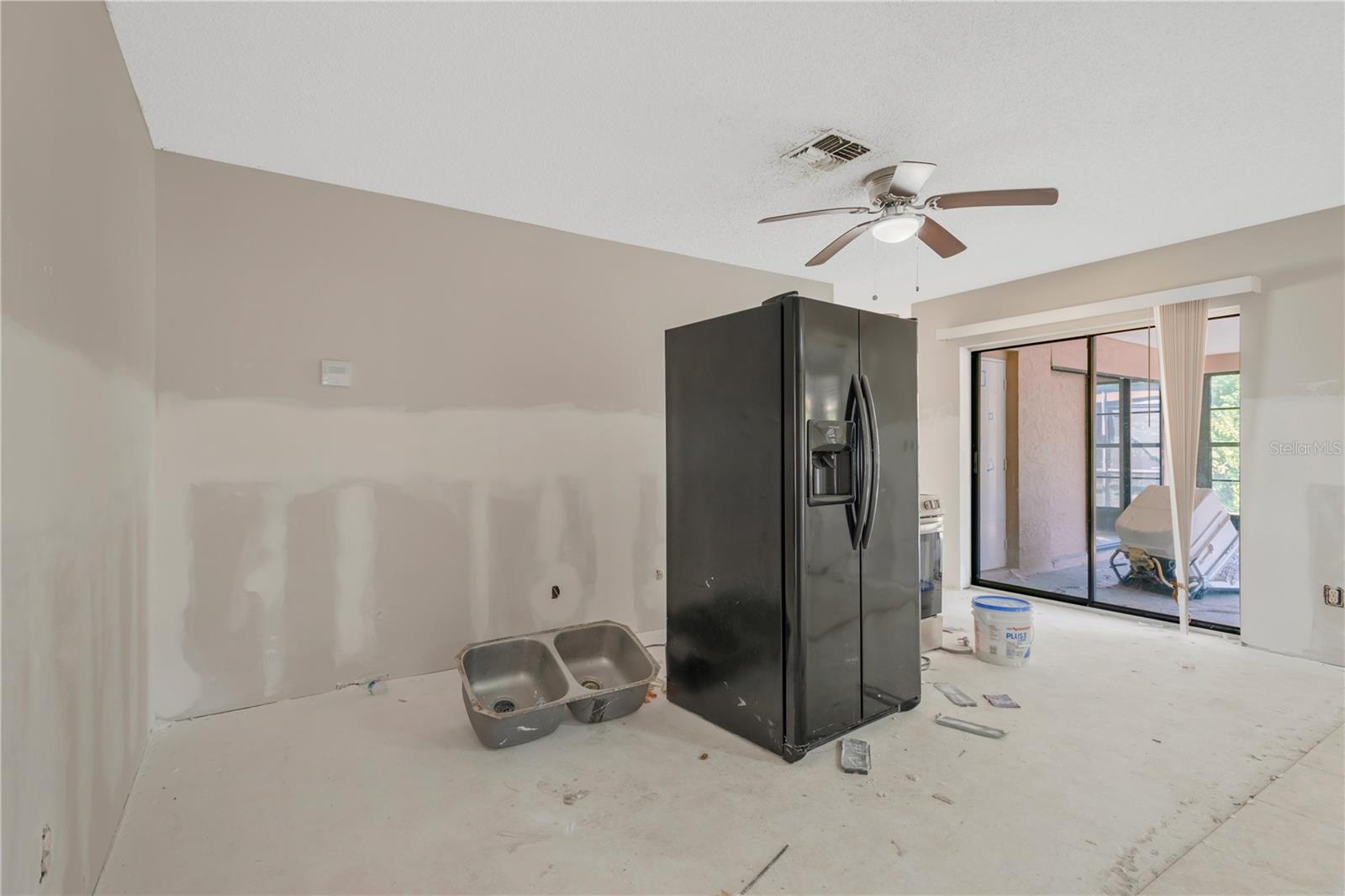 6507 Manila Palm Way Property Photo 13