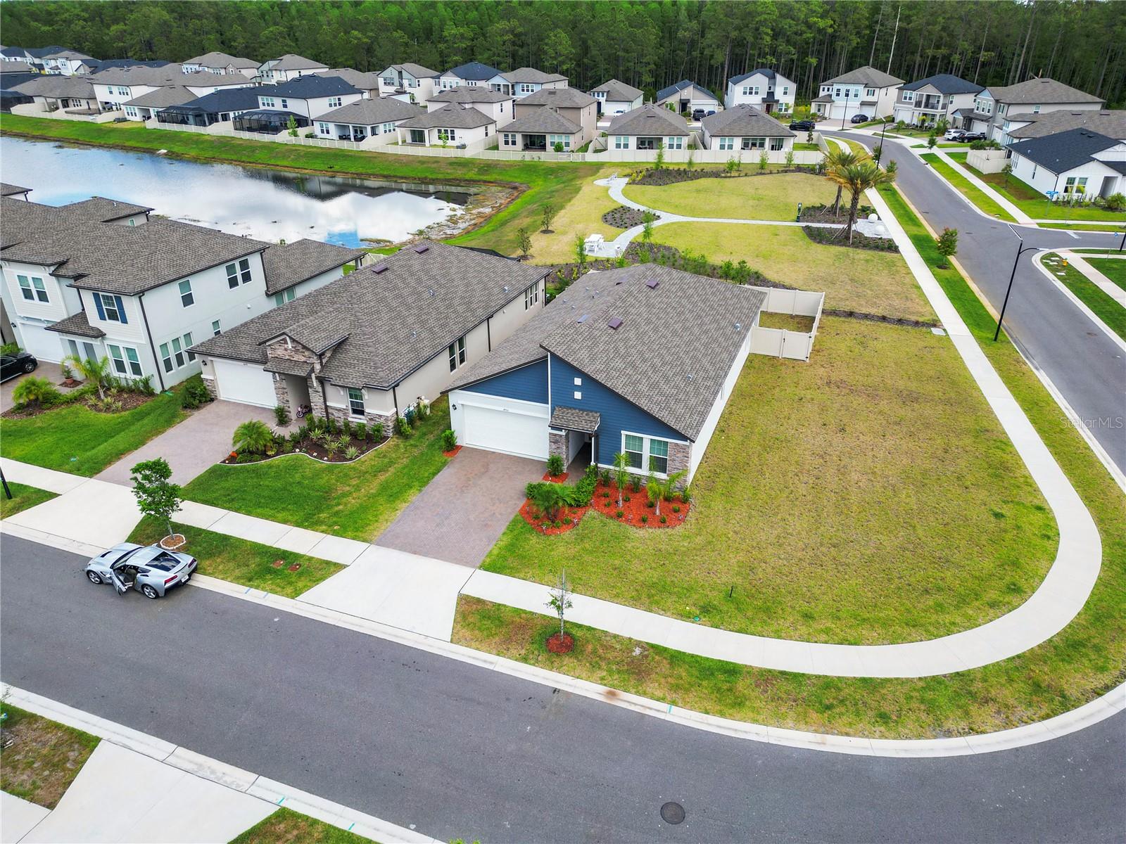 18331 Serene Lake Loop Property Photo 3