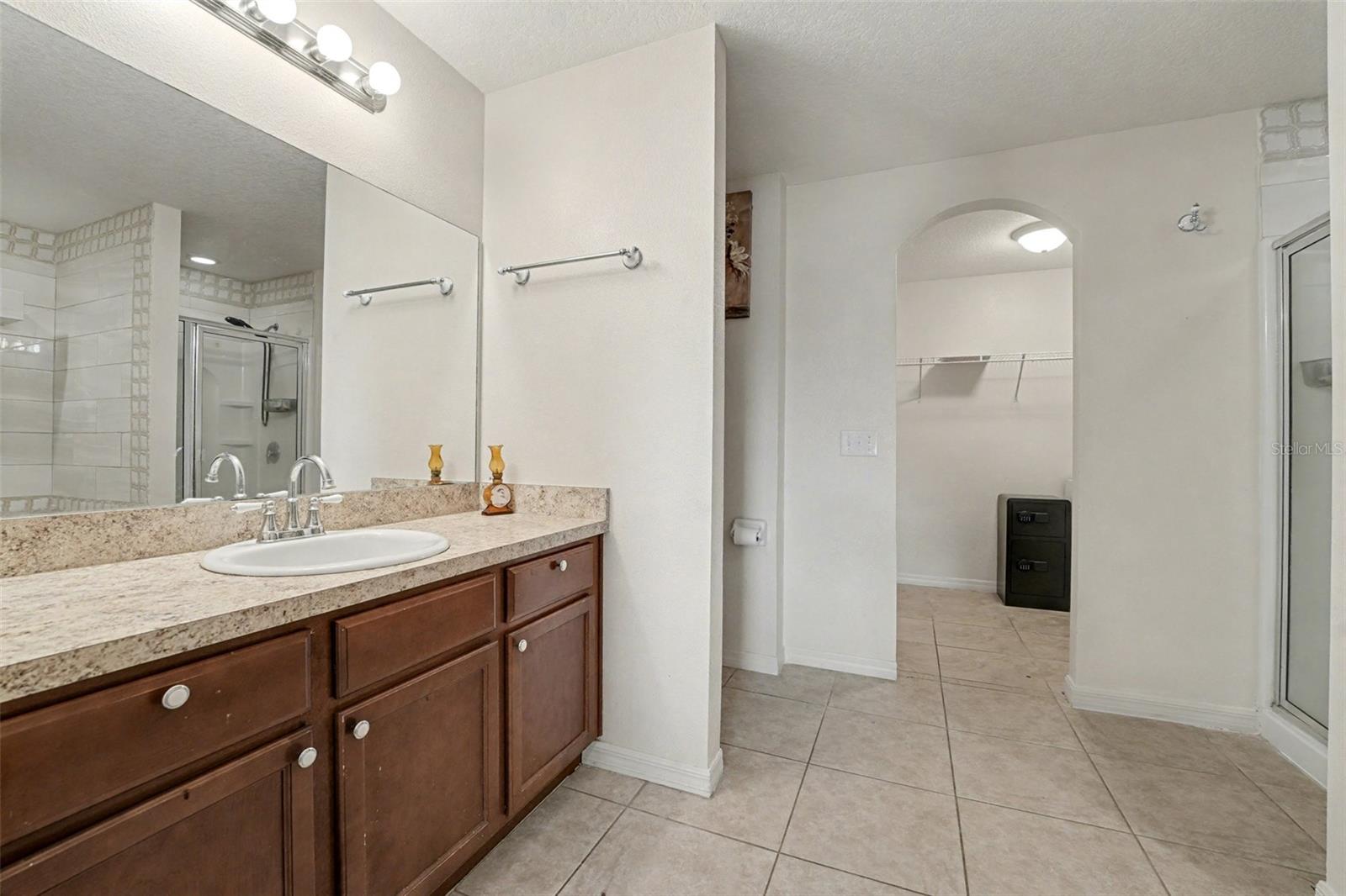 5630 Elsinore Way Property Photo 17