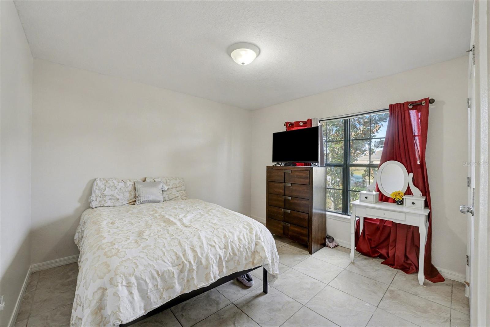 5630 Elsinore Way Property Photo 22