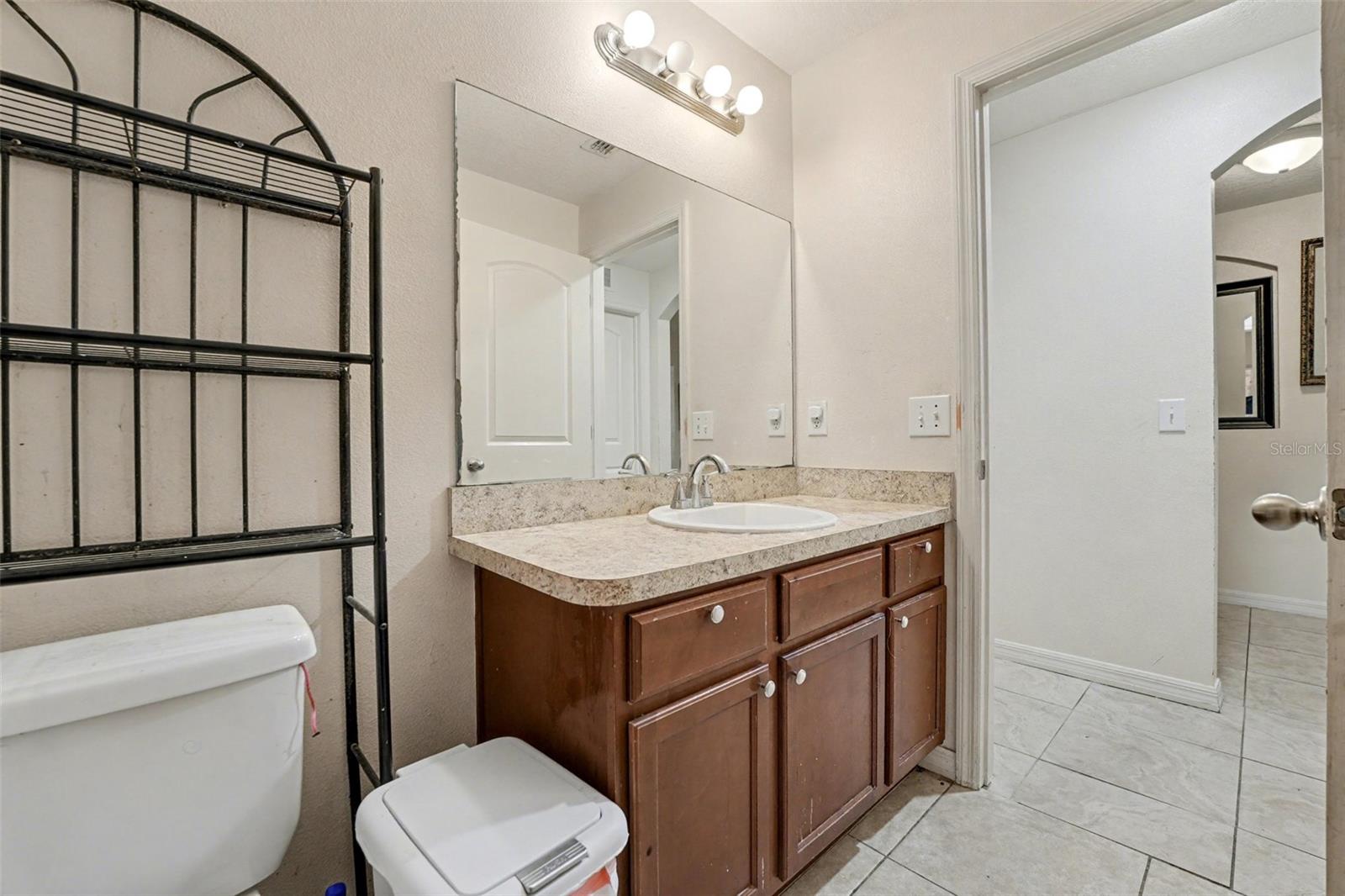 5630 Elsinore Way Property Photo 24