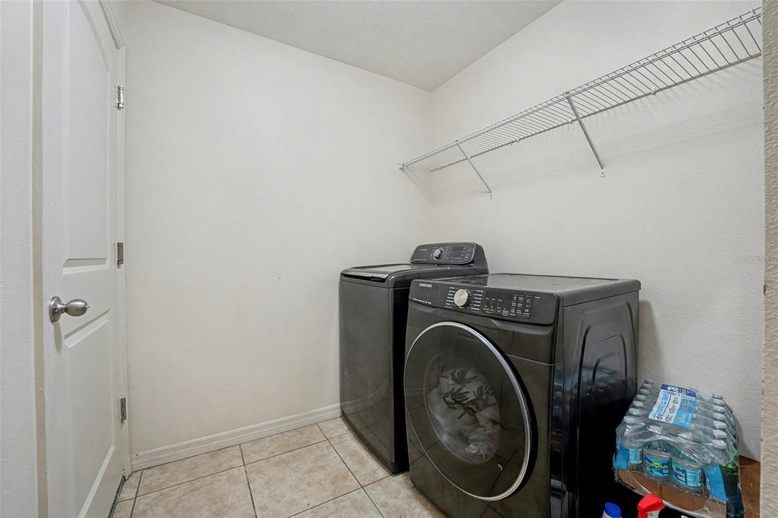 5630 Elsinore Way Property Photo 25