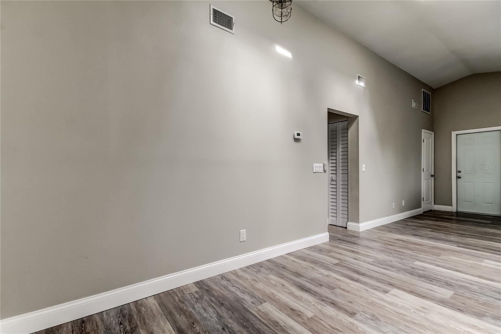 206 Bedford St Property Photo 11