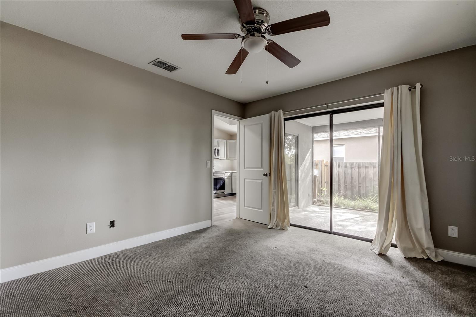206 Bedford St Property Photo 22