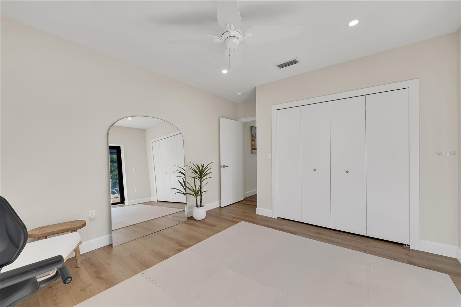 5361 Siesta Ct Property Photo 36