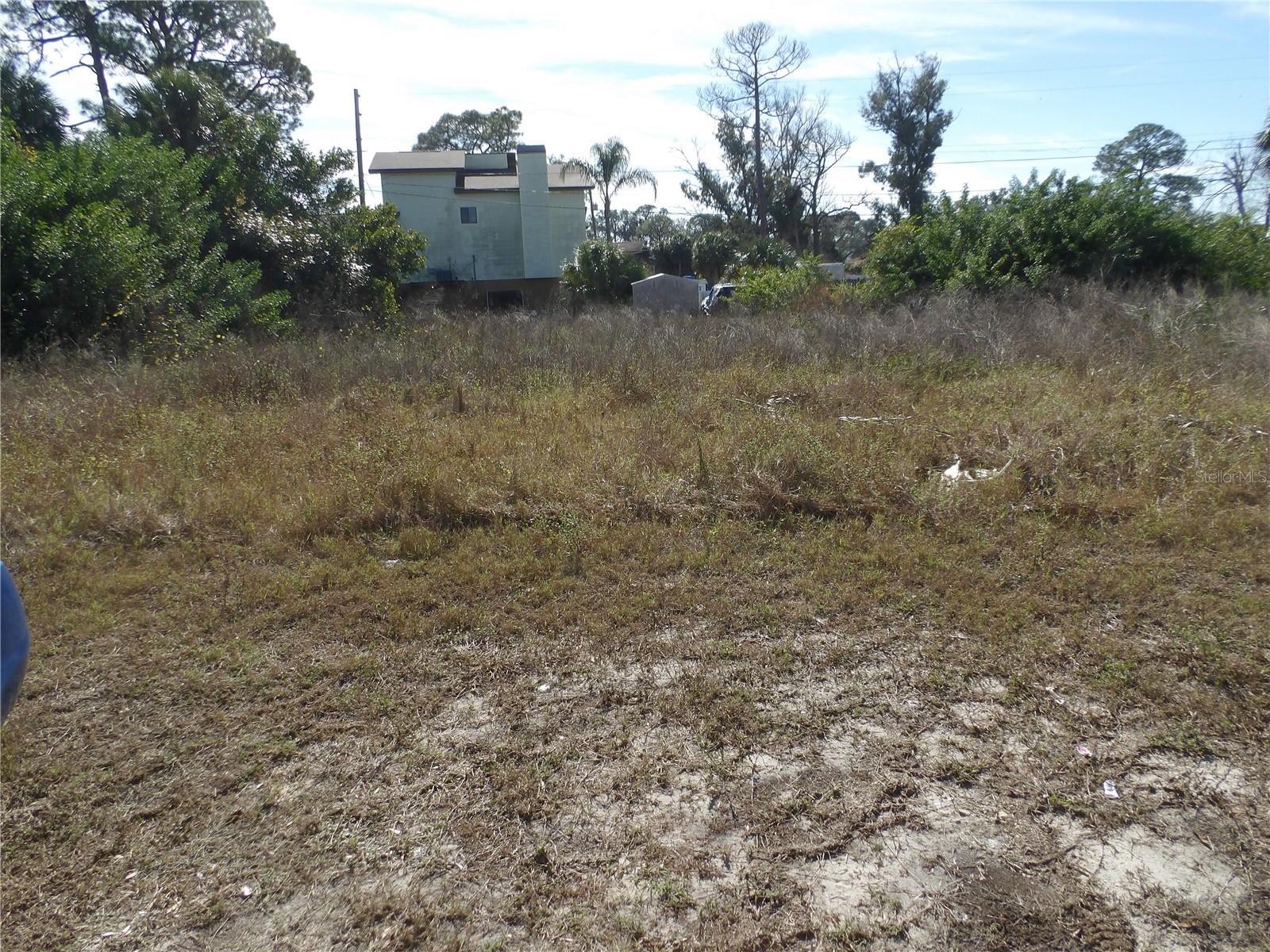 523 Doric Ct Property Photo 6