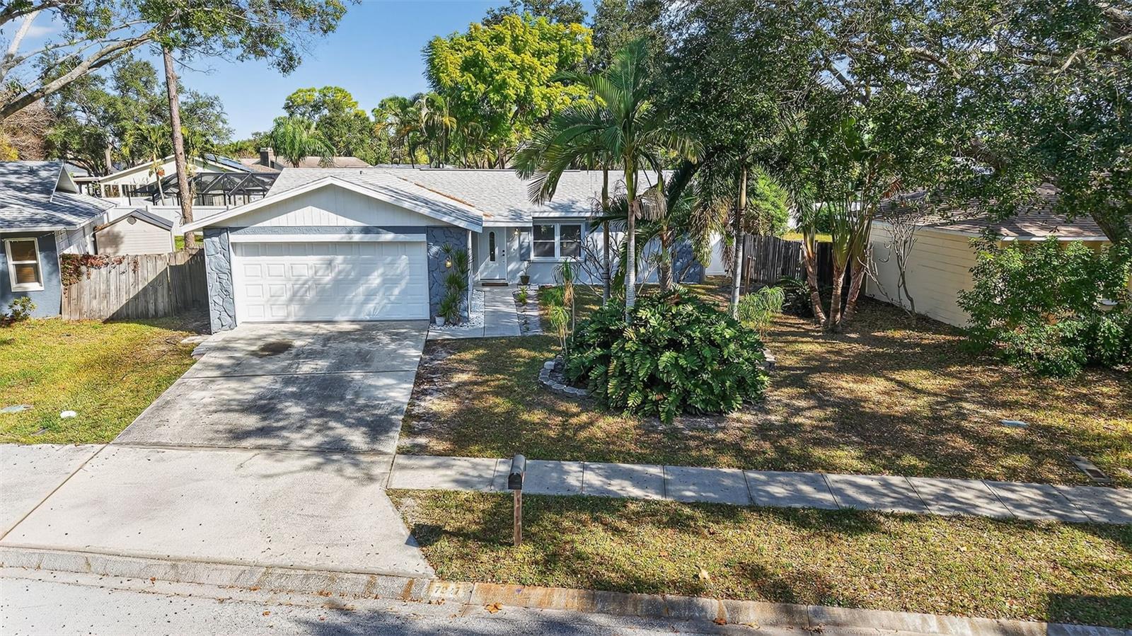 7227 118th Cir Property Photo 2