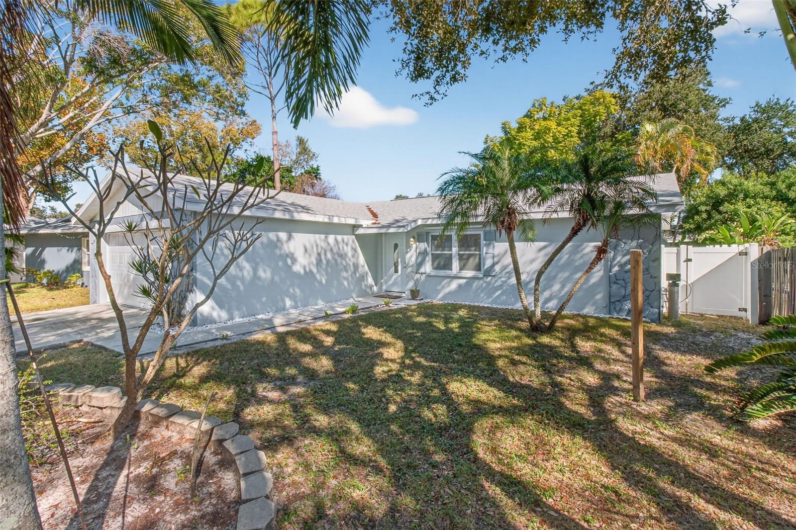 7227 118th Cir Property Photo 3