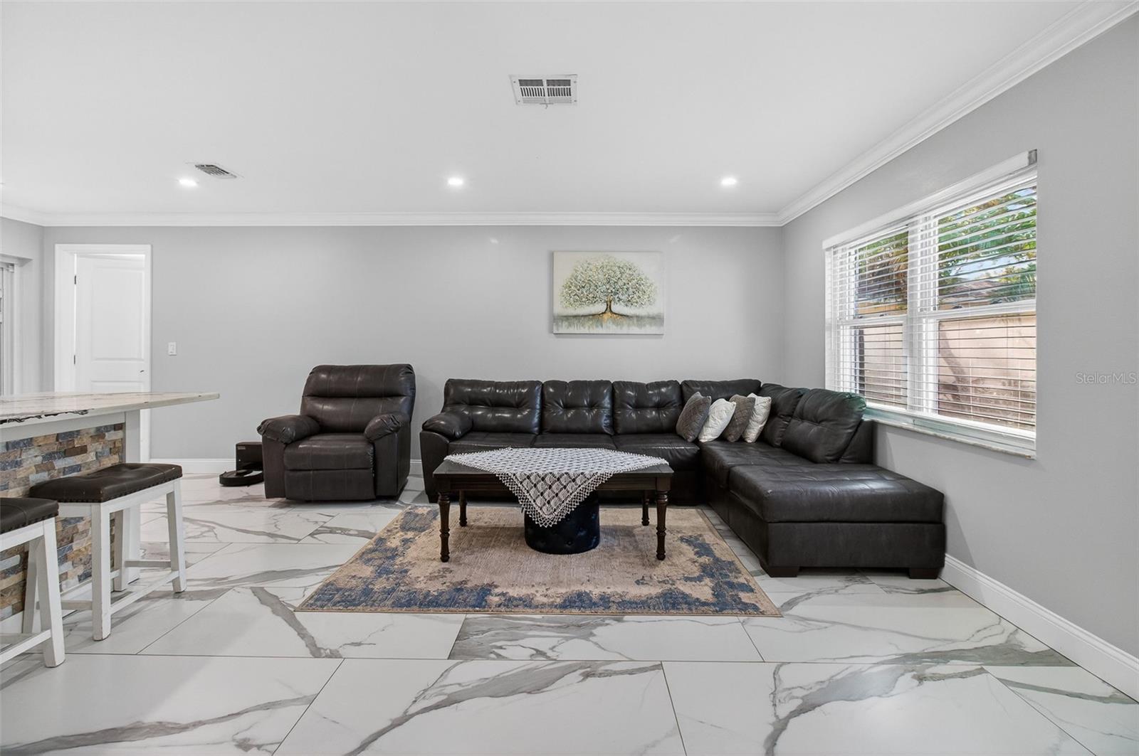 7227 118th Cir Property Photo 6