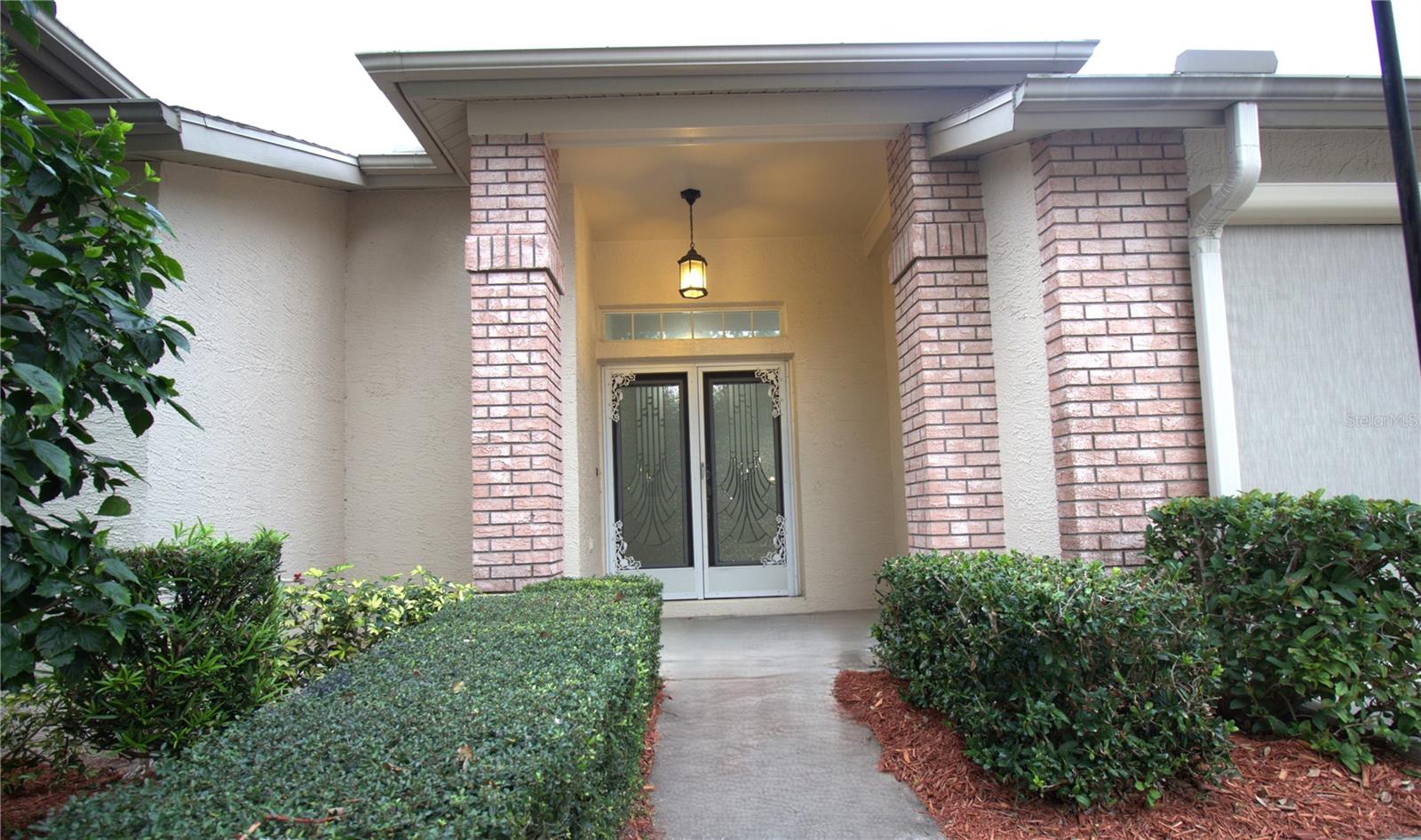 2113 Springmeadow Dr Property Photo 4