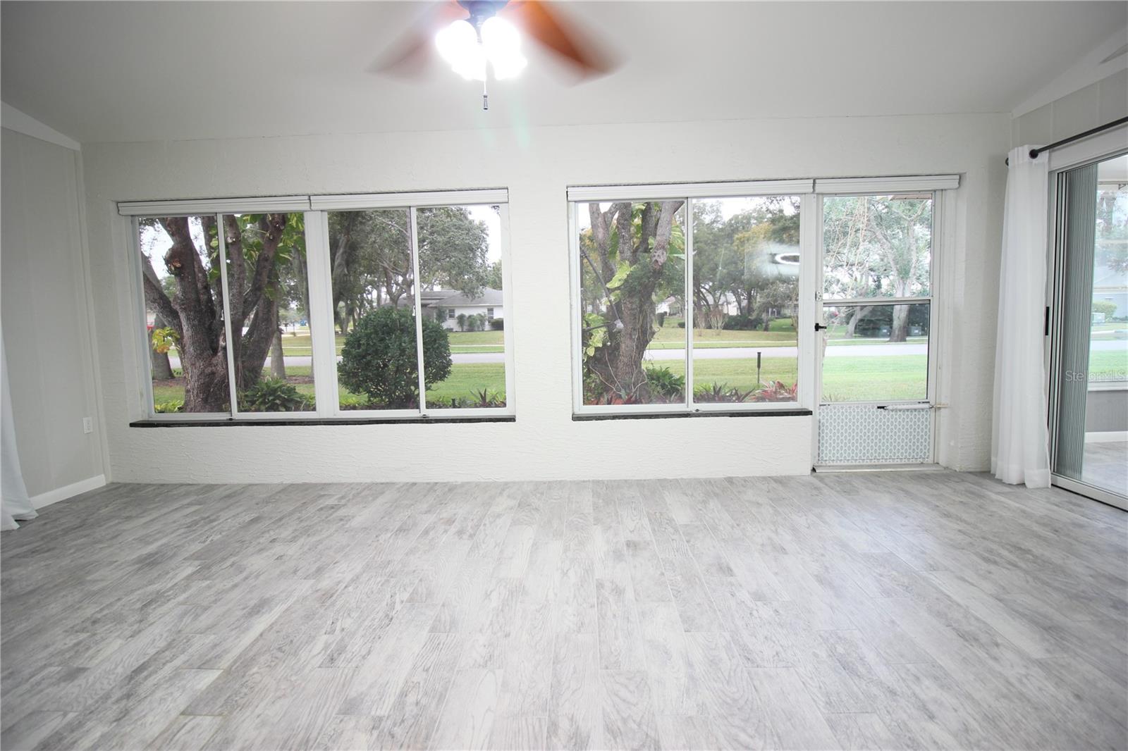 2113 Springmeadow Dr Property Photo 20