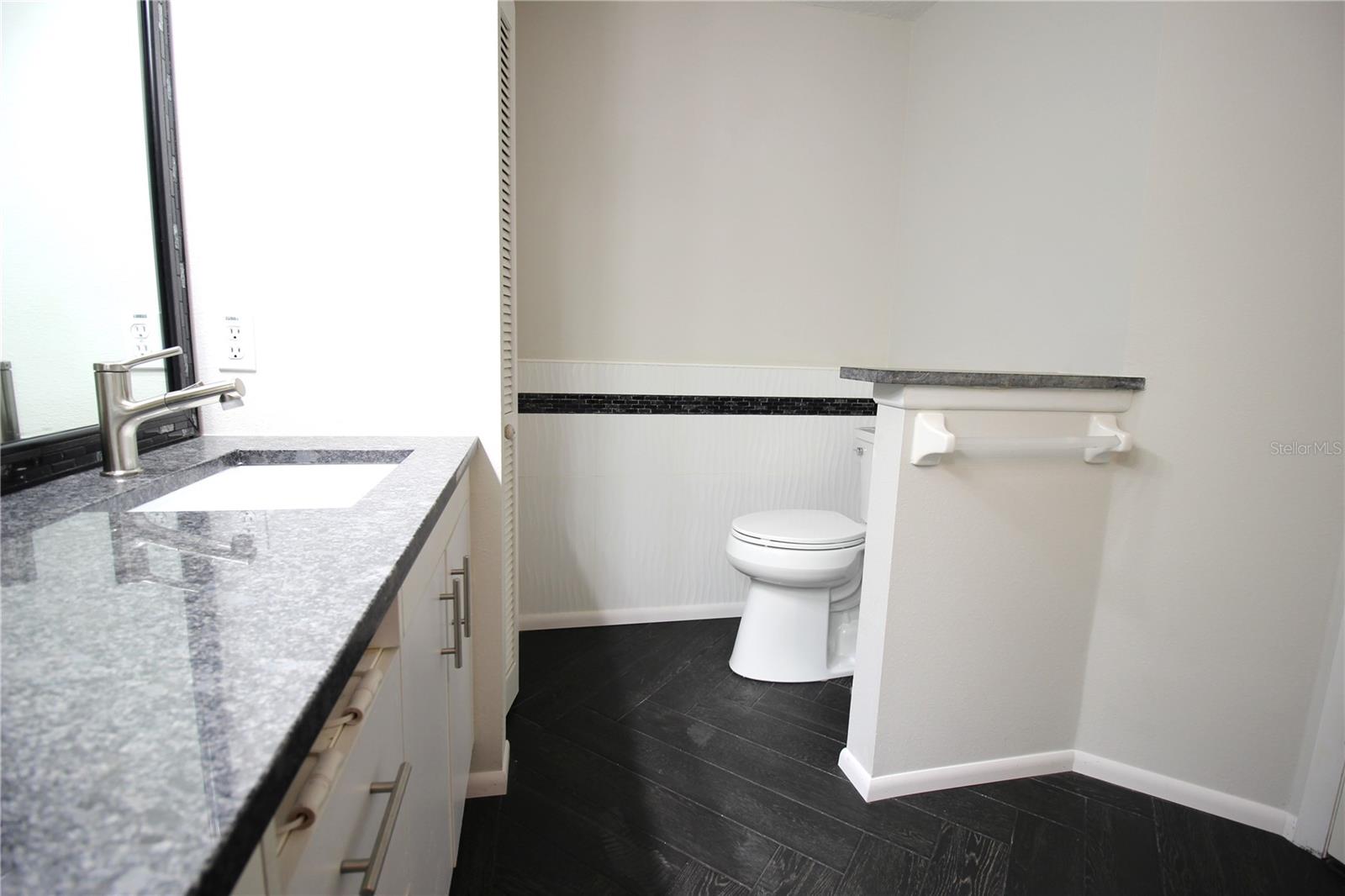 2113 Springmeadow Dr Property Photo 28