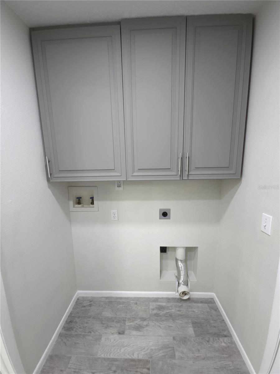 2113 Springmeadow Dr Property Photo 35