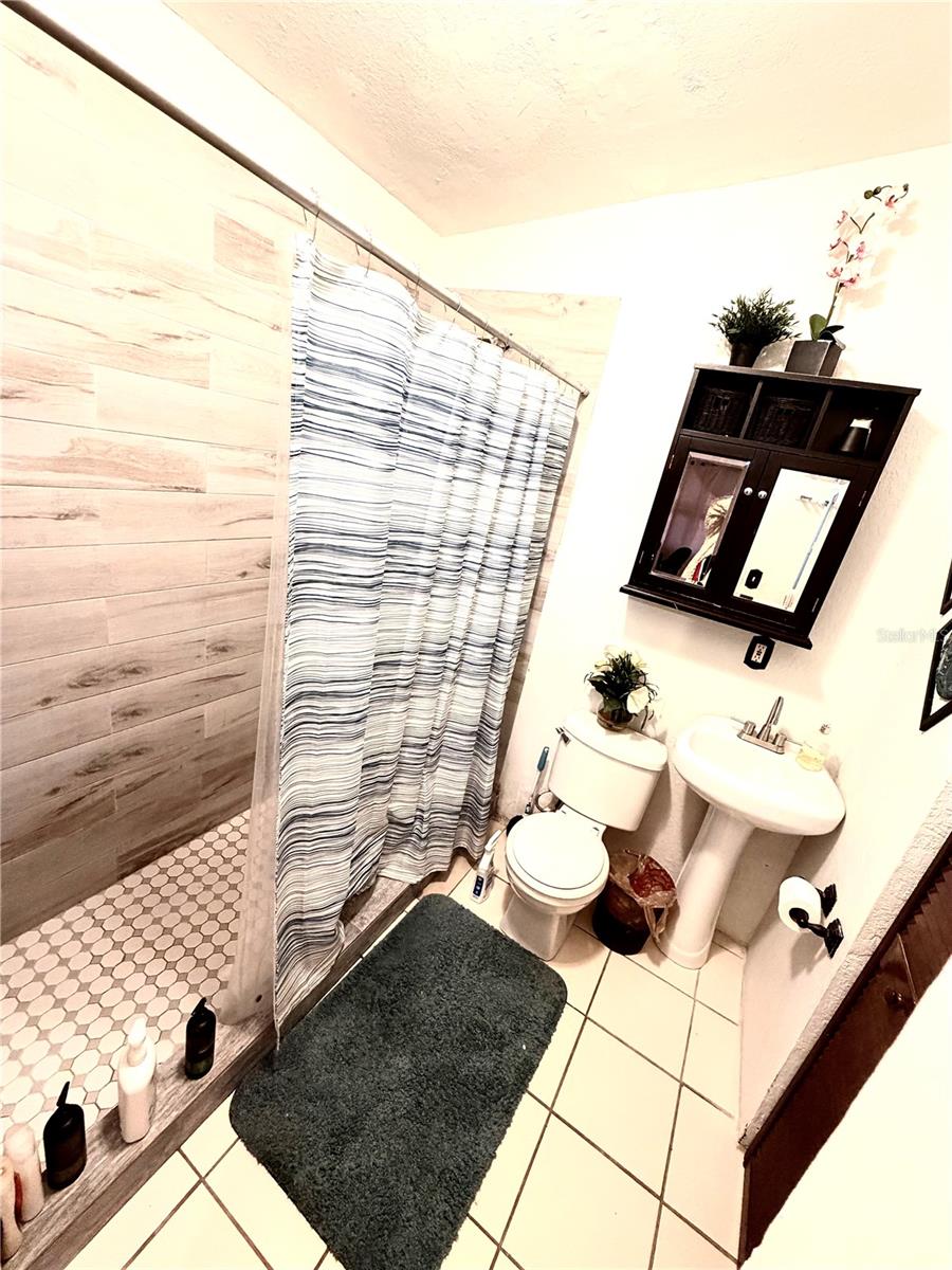 7326 Sheffield Rd Property Photo 10