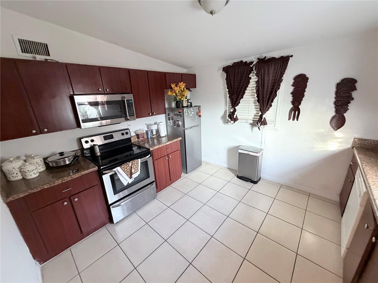 7326 Sheffield Rd Property Photo 12