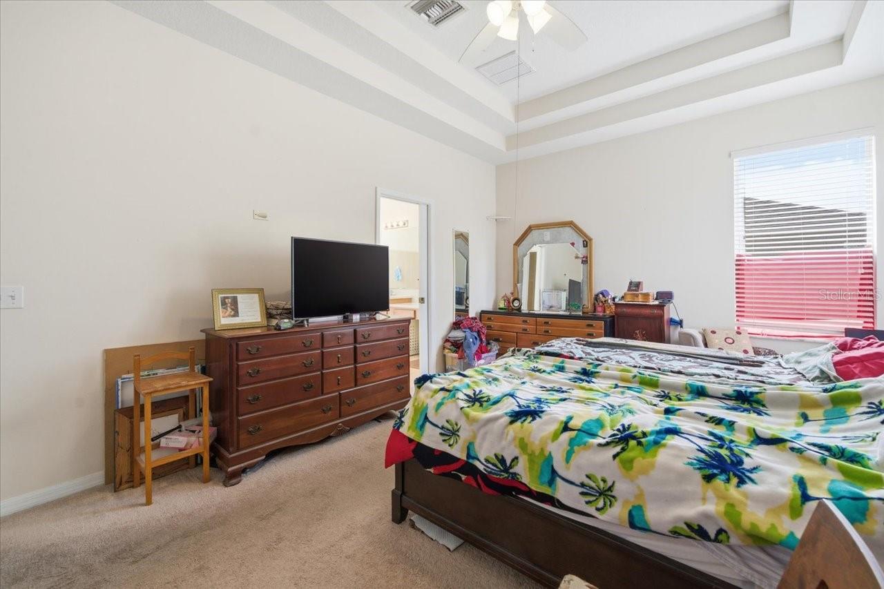 18425 Cypress Bay Pkwy Property Photo 17