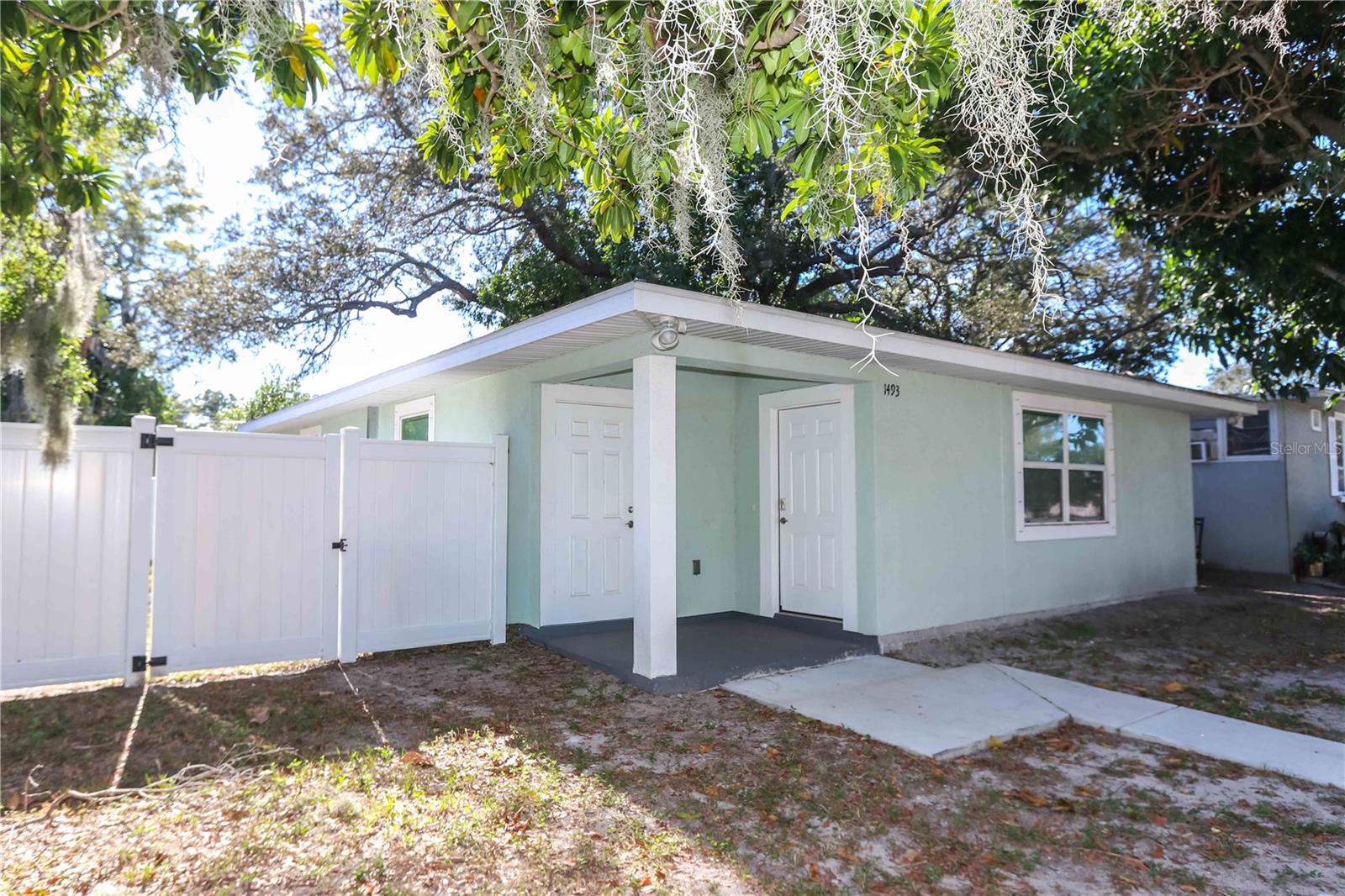 1493 Cleveland St Property Photo 1
