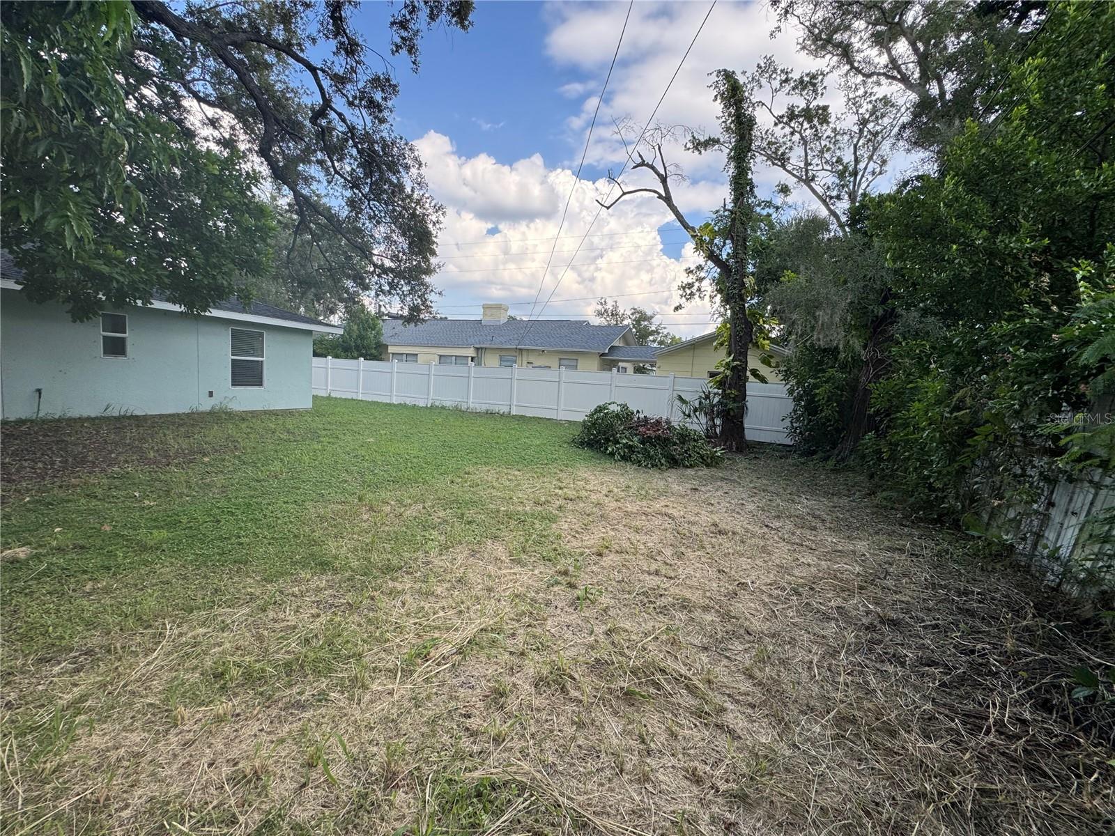 1493 Cleveland St Property Photo 55