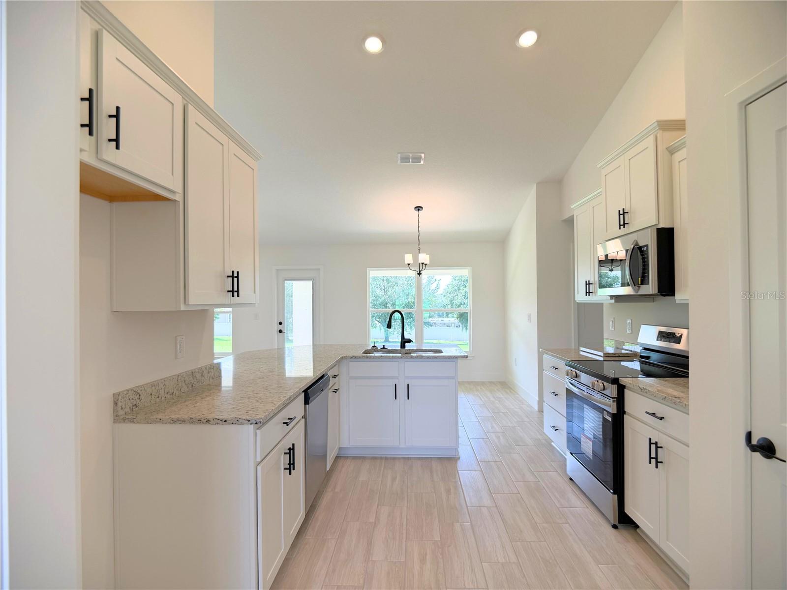 37041 Hidden View Circle Property Photo 10