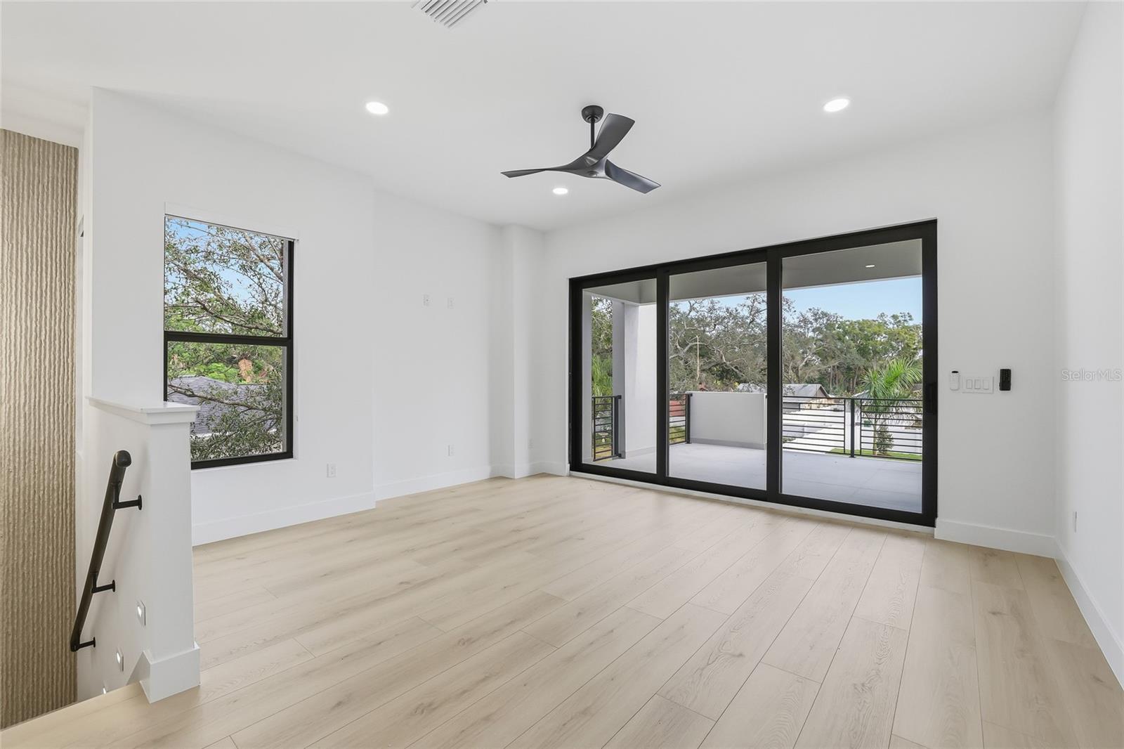 6907 N Boulevard Property Photo 38