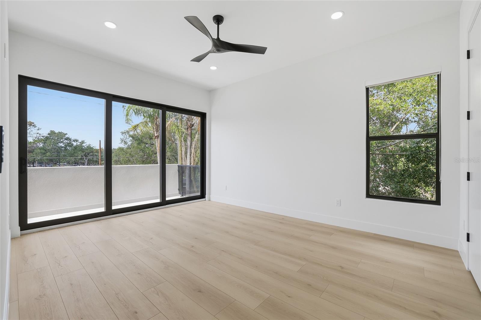 6907 N Boulevard Property Photo 47