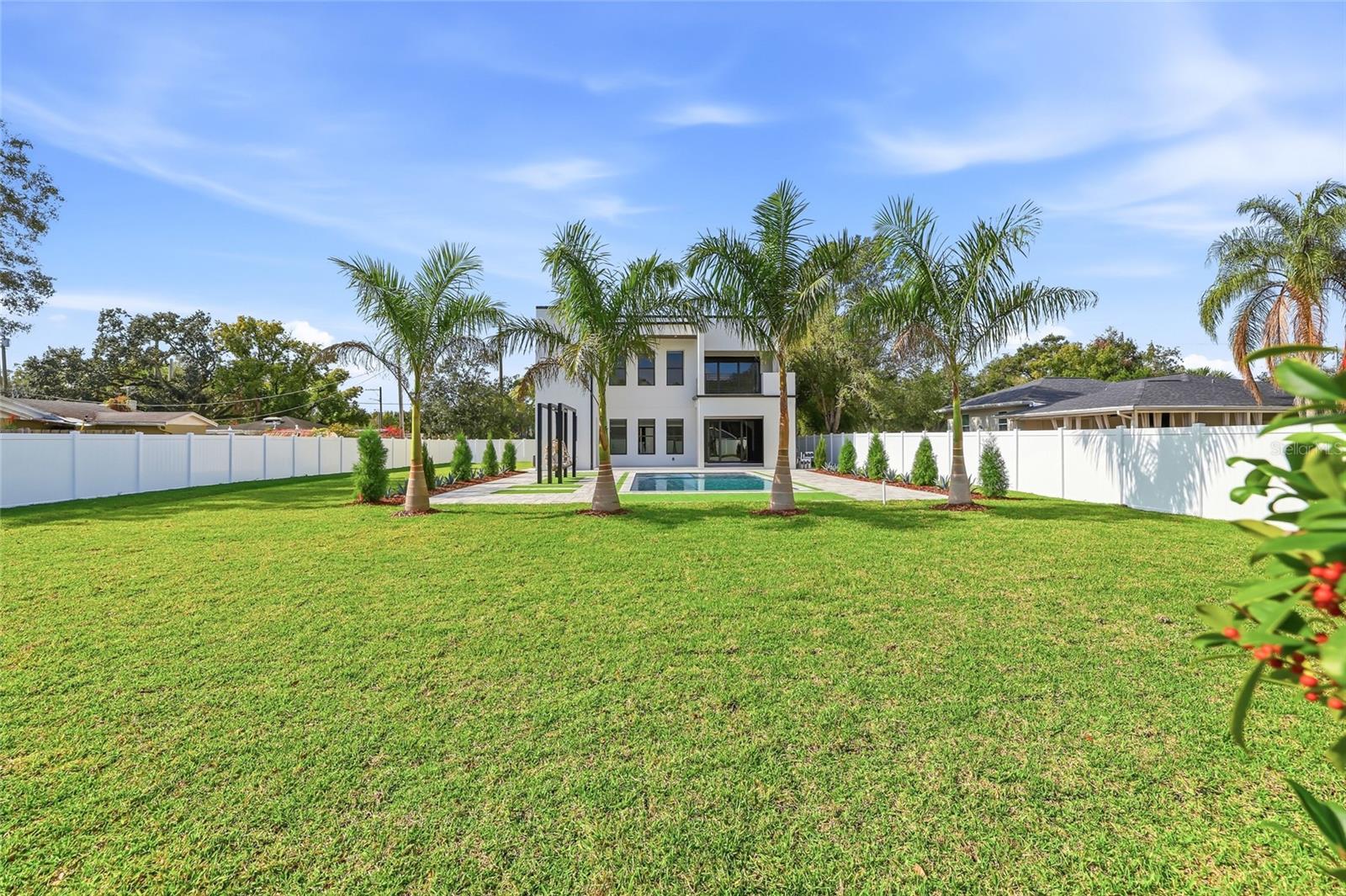 6907 N Boulevard Property Photo 85