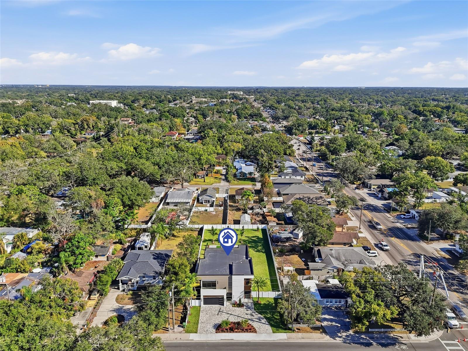 6907 N Boulevard Property Photo 87