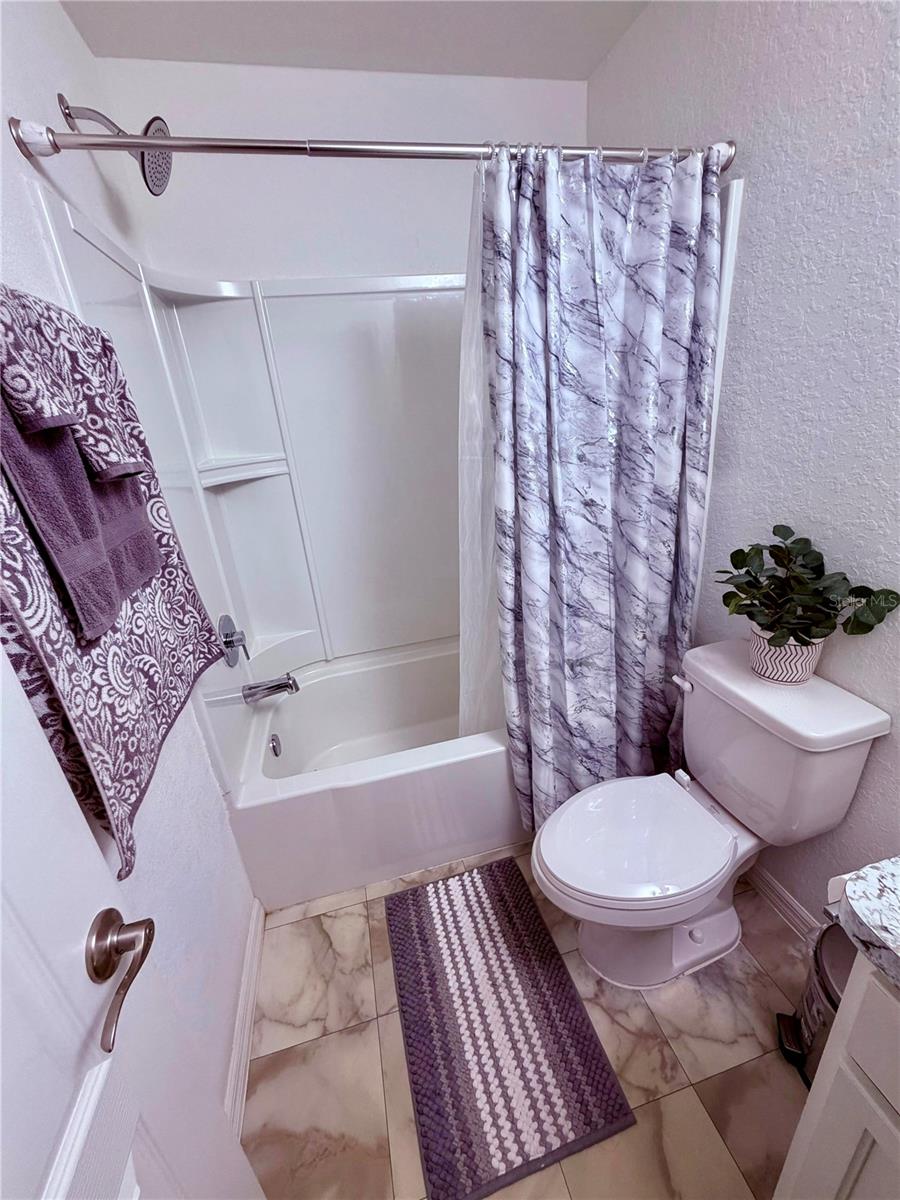 2713 Hudson St Property Photo 6