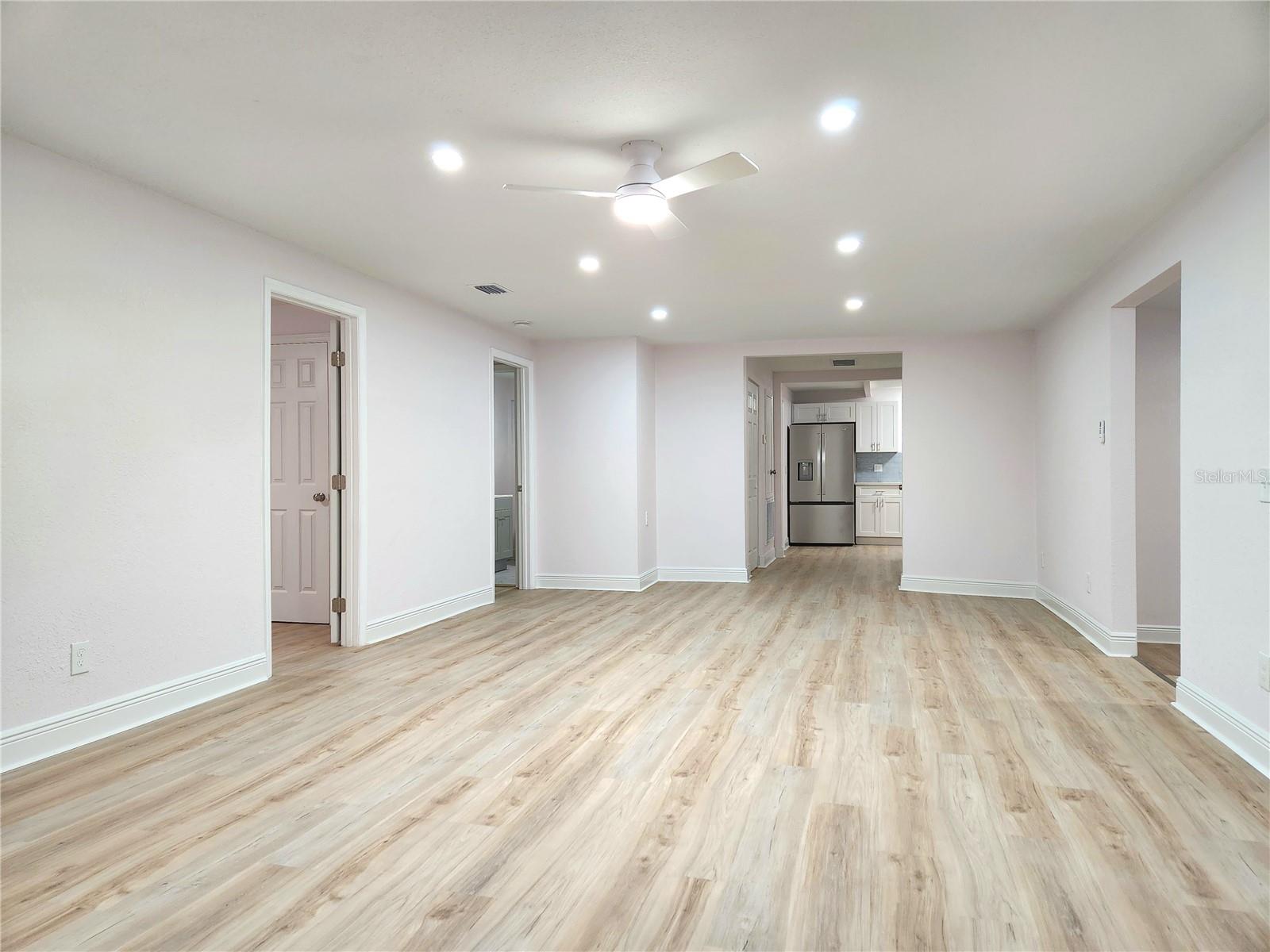 8917 N Highland Ave Property Photo 9