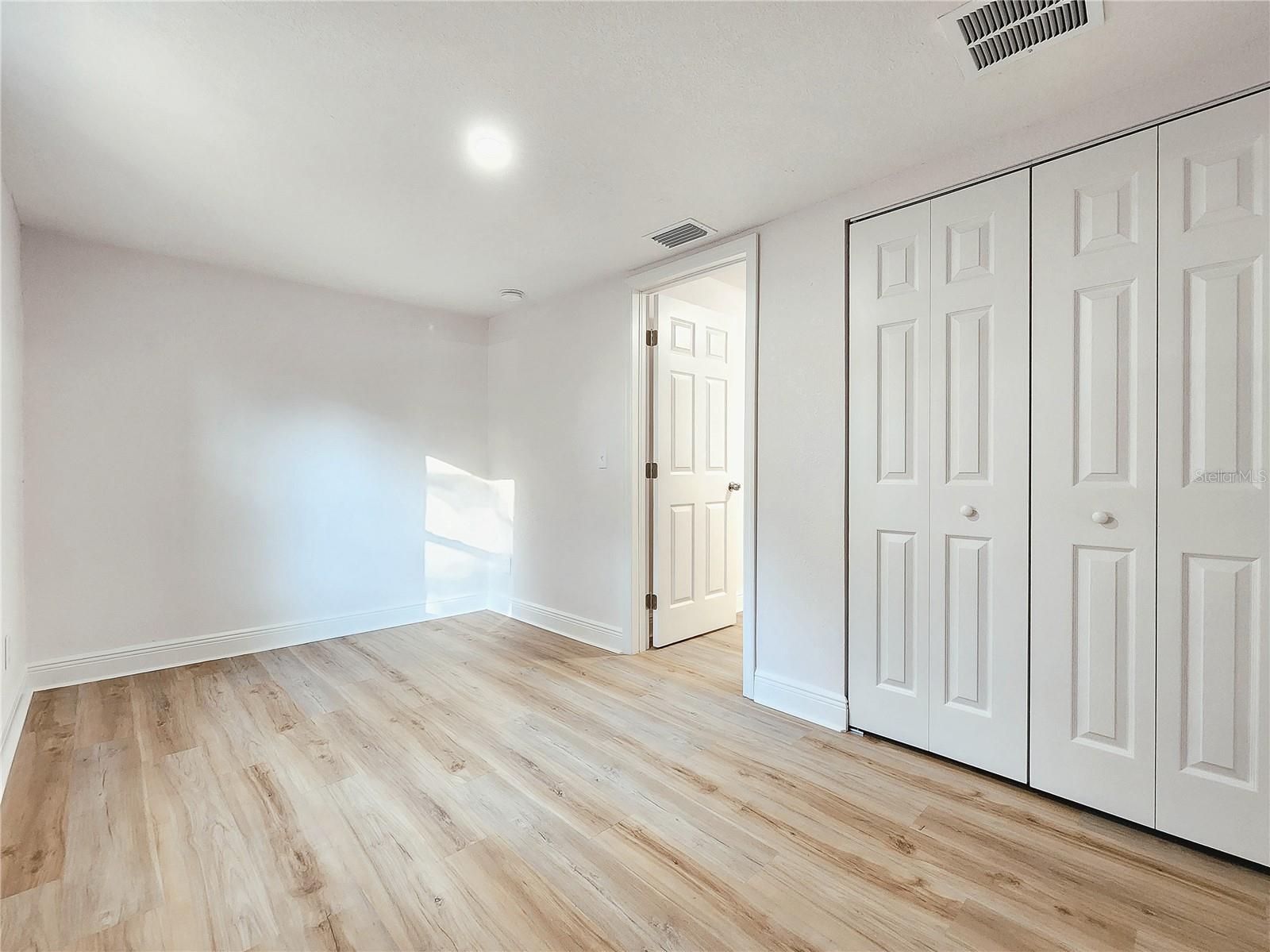 8917 N Highland Ave Property Photo 27