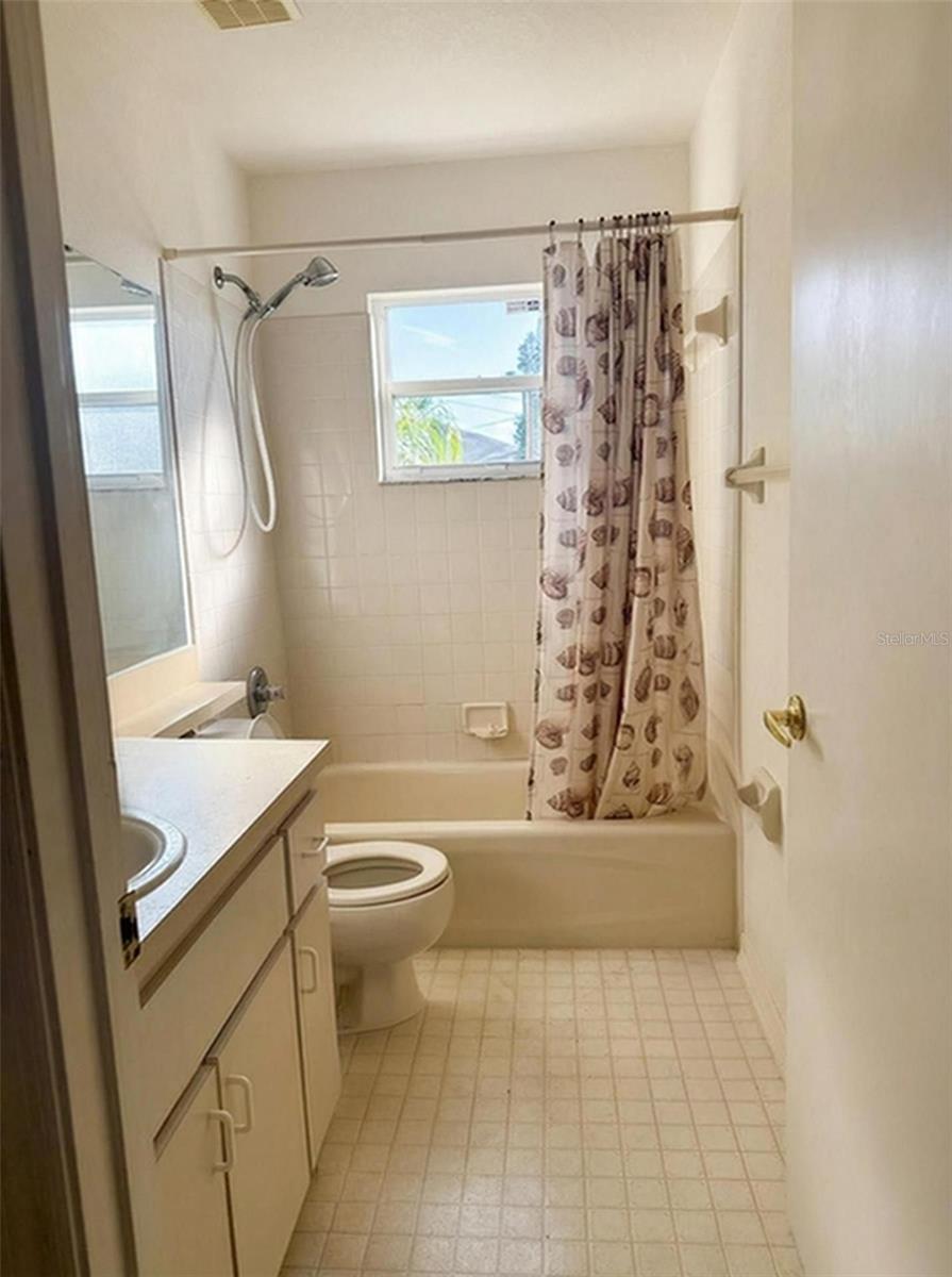 702 Tartan Loop Property Photo 16