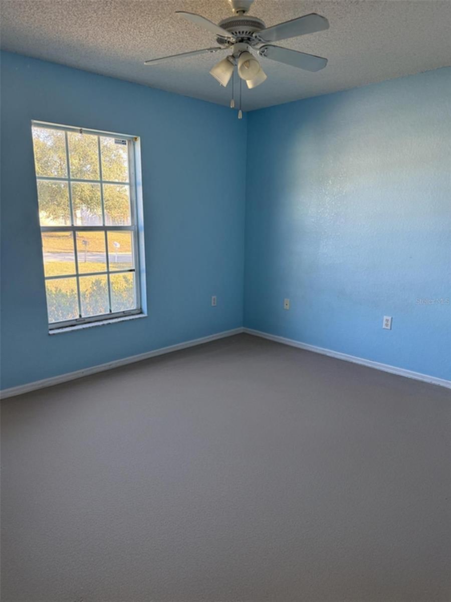 702 Tartan Loop Property Photo 17