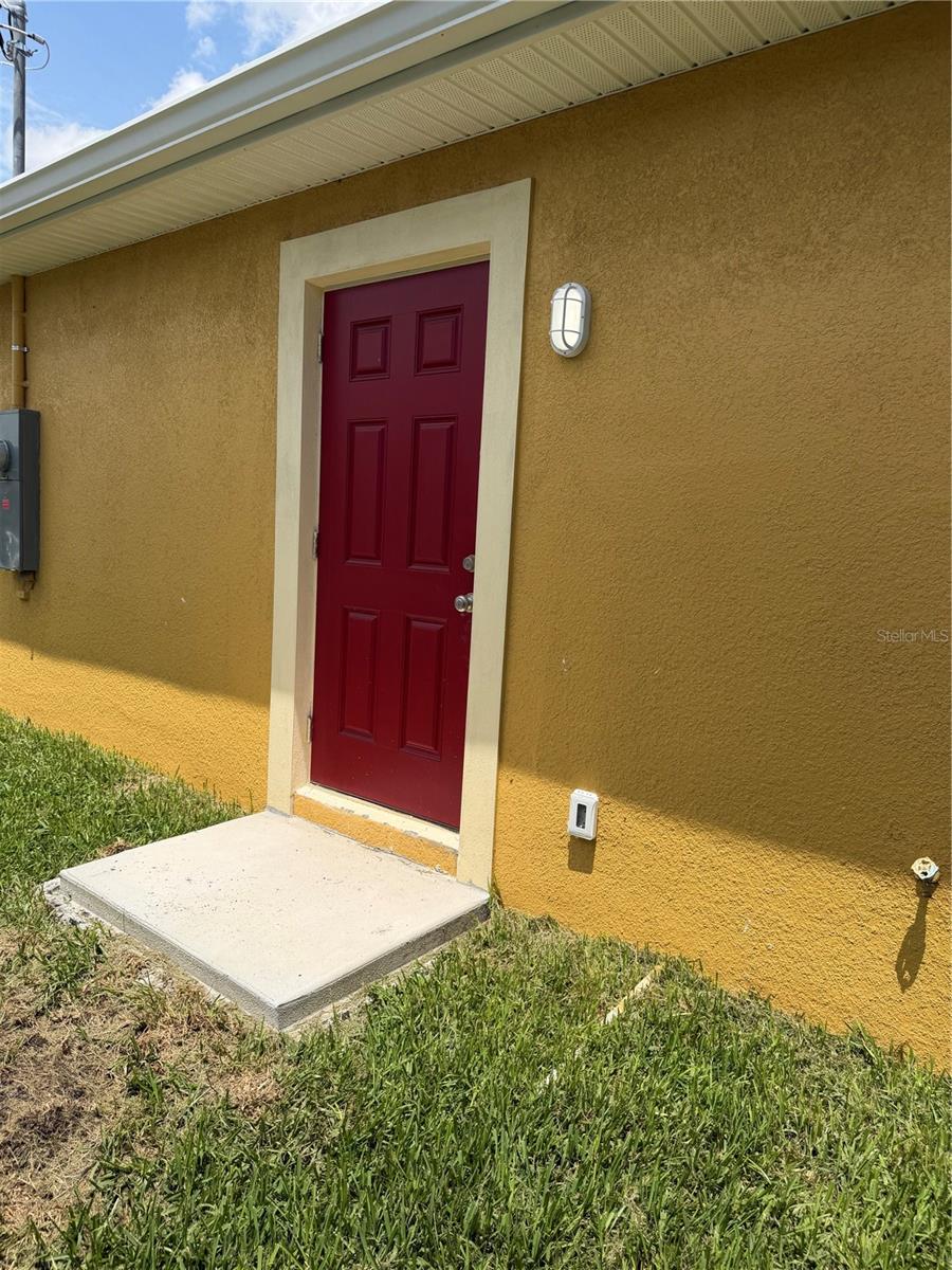 3307 E 26th Ave Property Photo 5