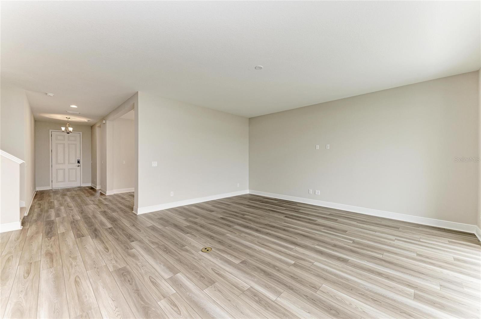 10186 Surrey Rose Dr Property Photo 17
