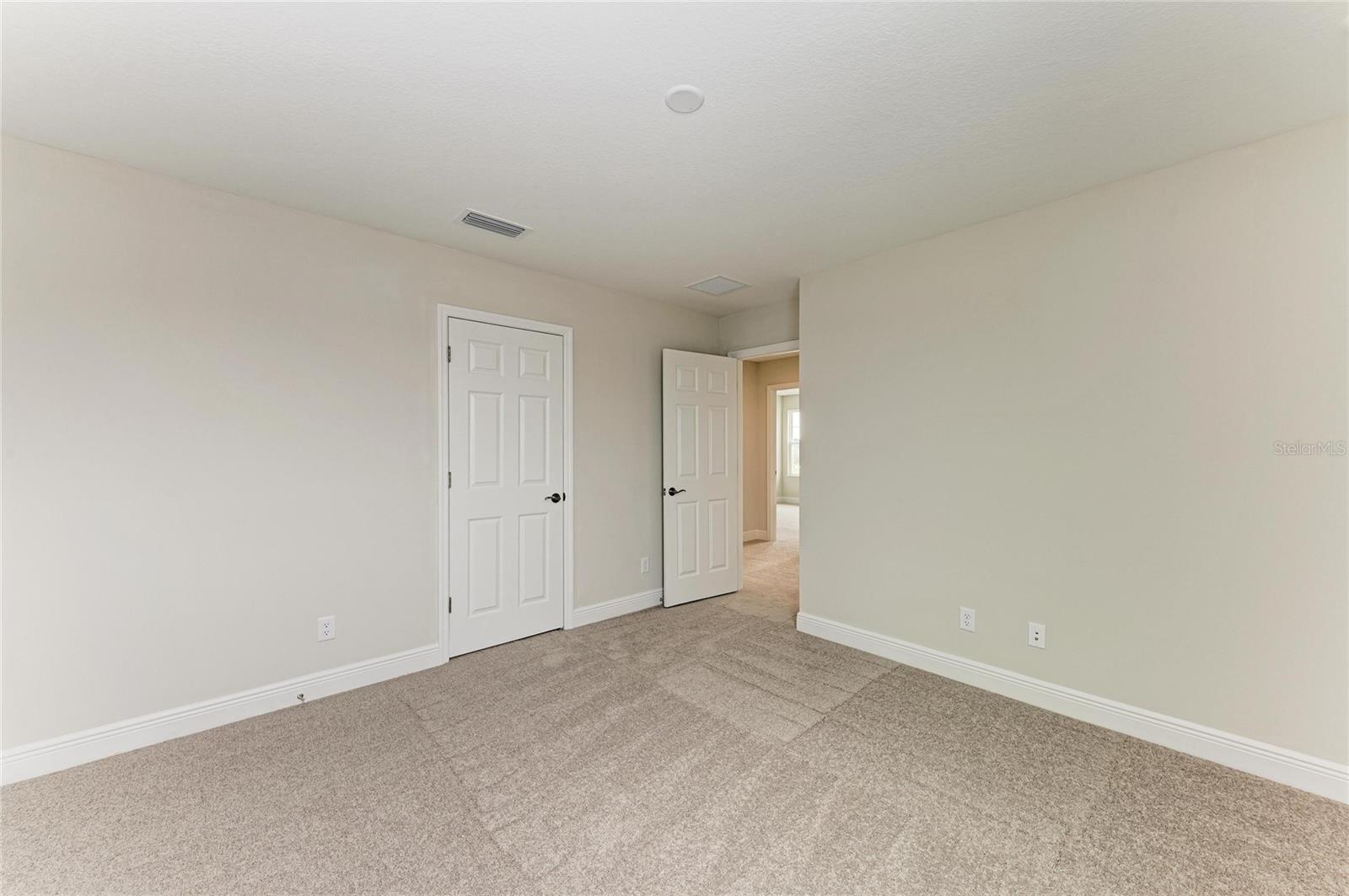 10186 Surrey Rose Dr Property Photo 25